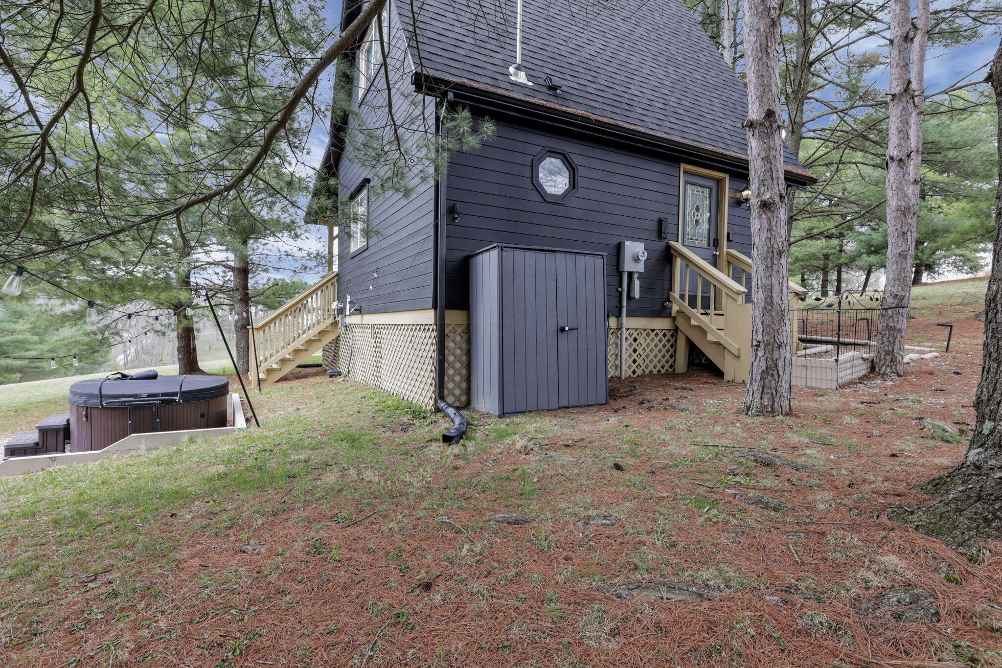 226012427 Property Photo 46