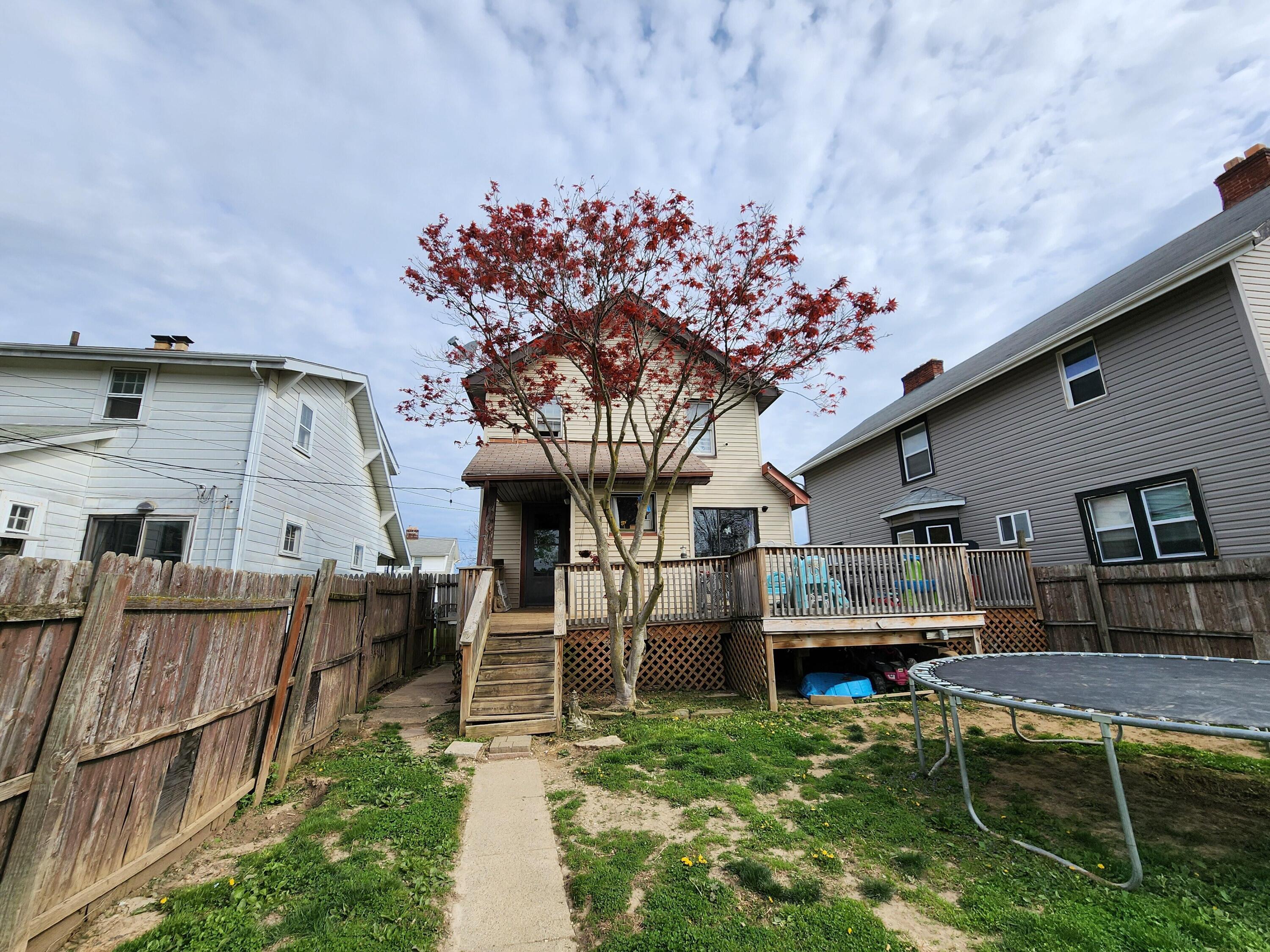 2739 Sutton Avenue Property Photo 2
