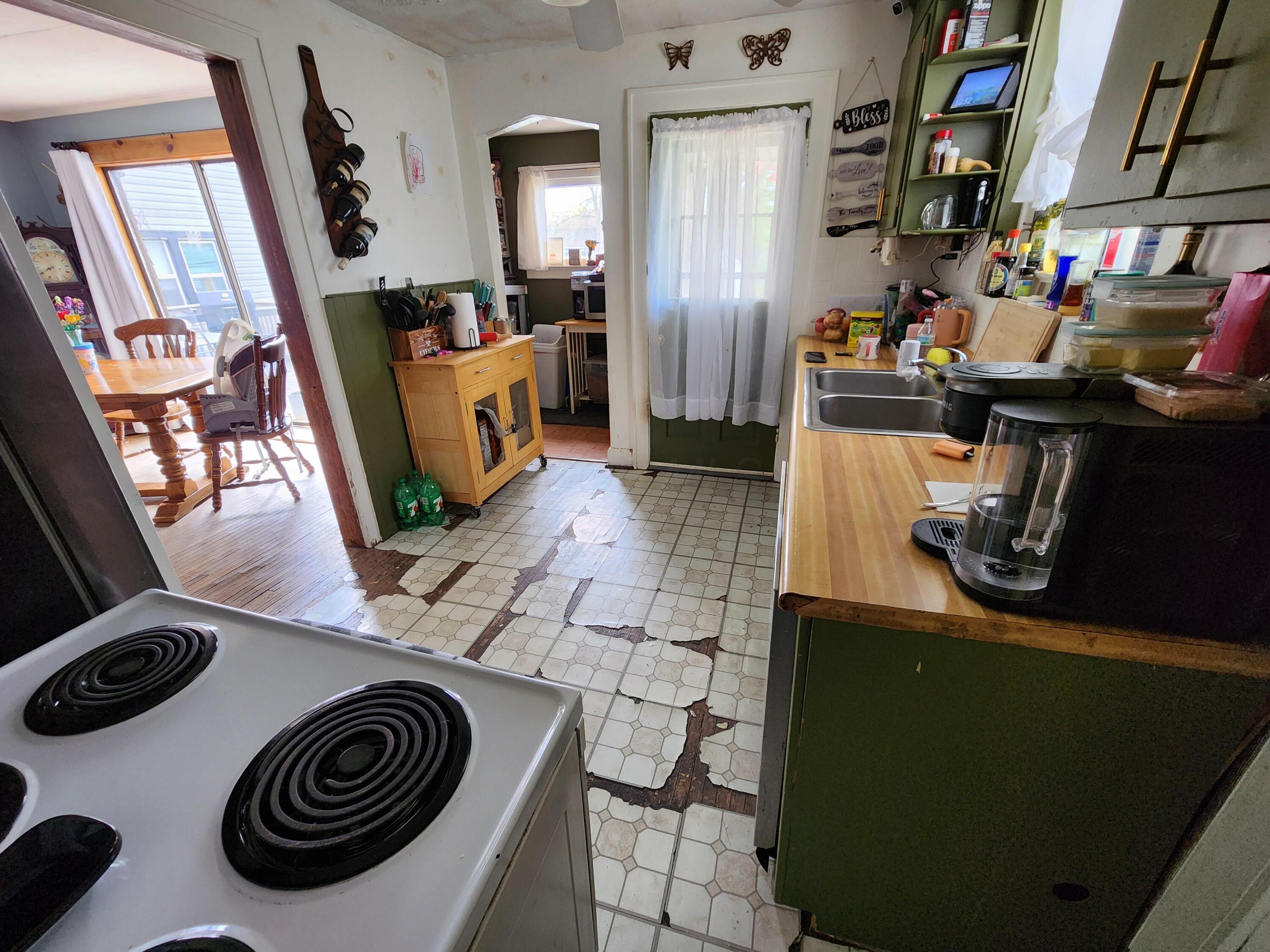 2739 Sutton Avenue Property Photo 4