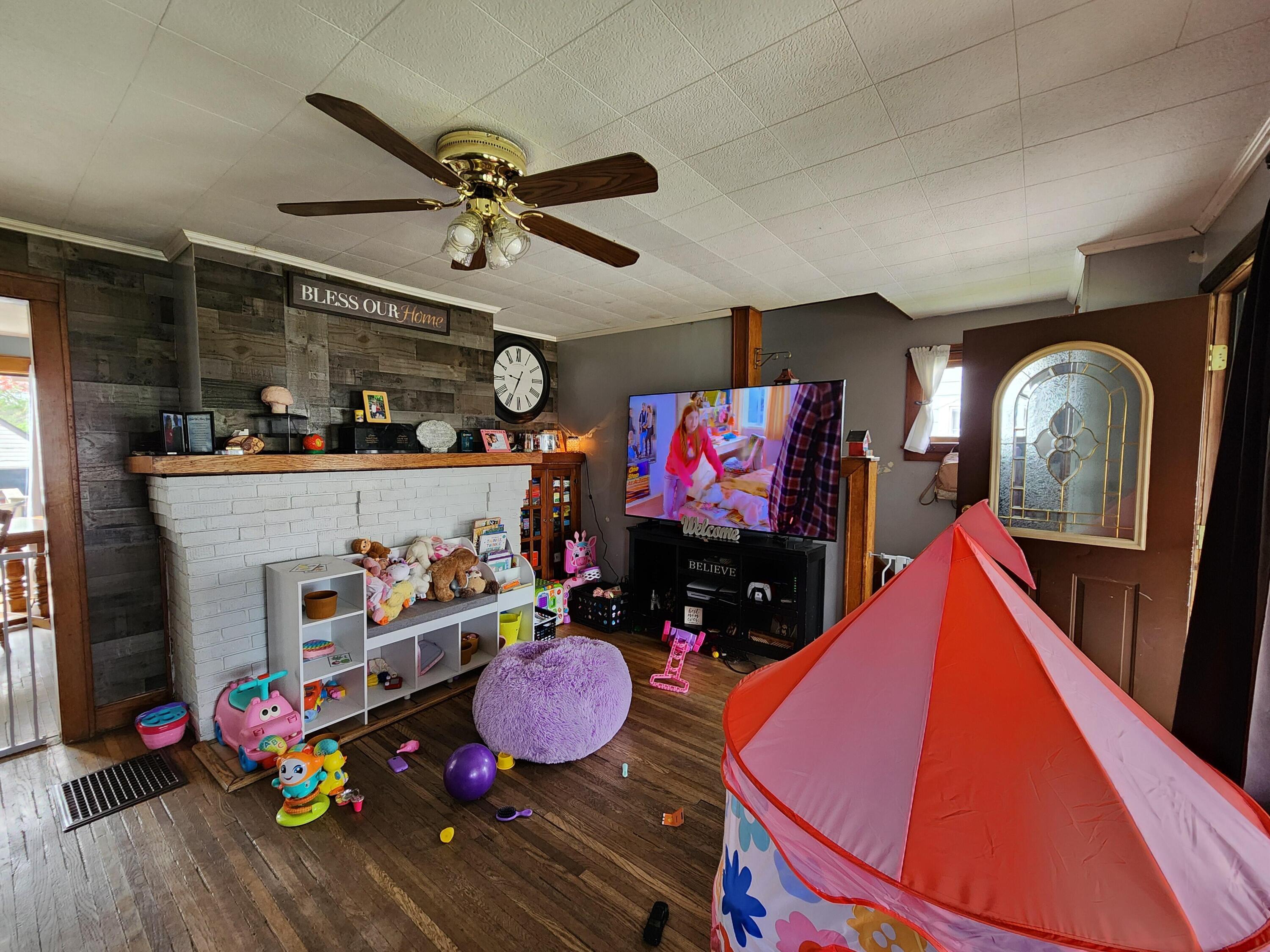 2739 Sutton Avenue Property Photo 6