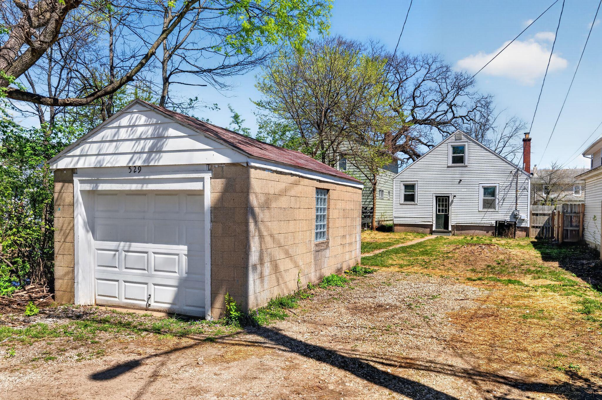 529 Larcomb Avenue Property Photo 8