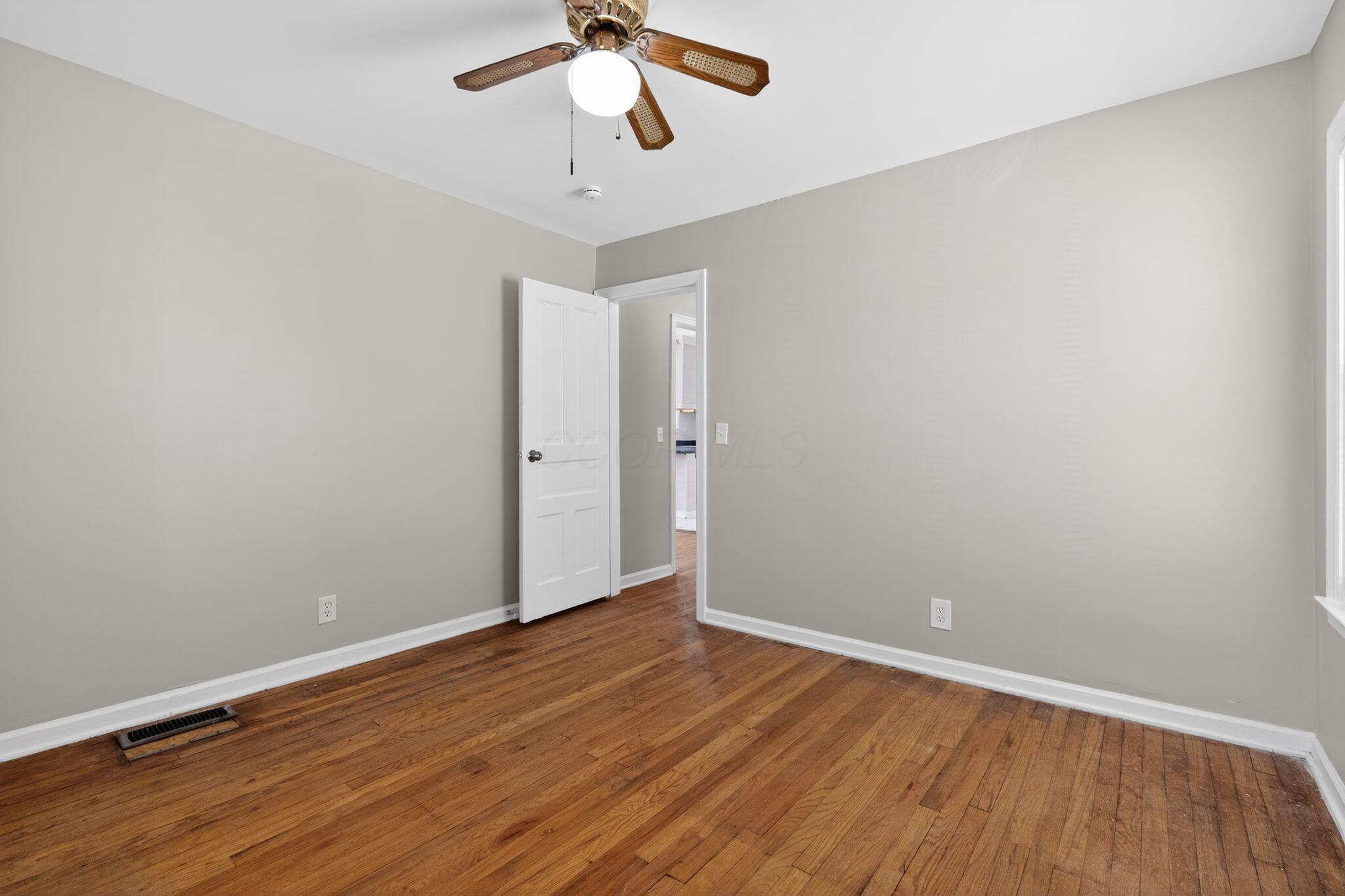 529 Larcomb Avenue Property Photo 11