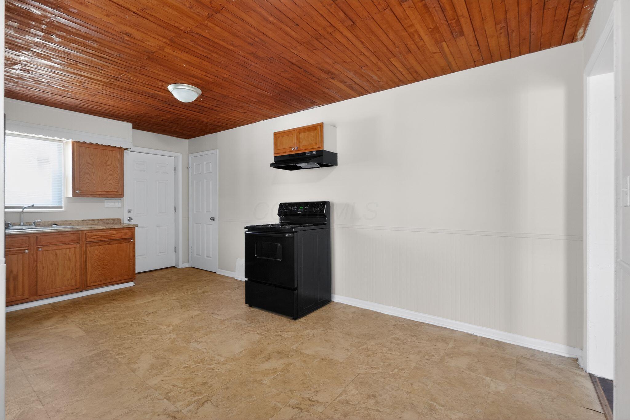 1130 Studer Avenue Property Photo 19
