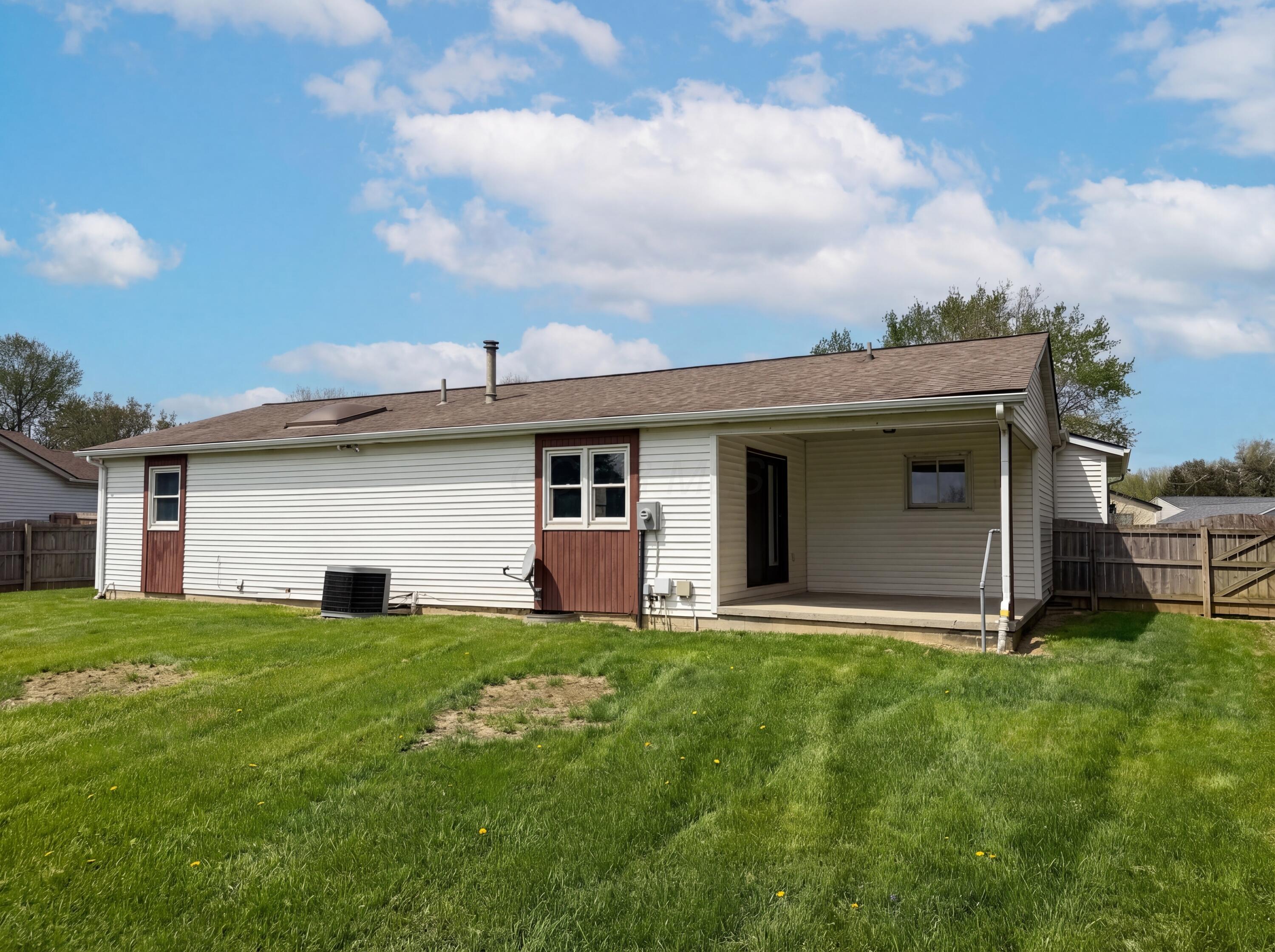 610 Executive Boulevard Property Photo 5