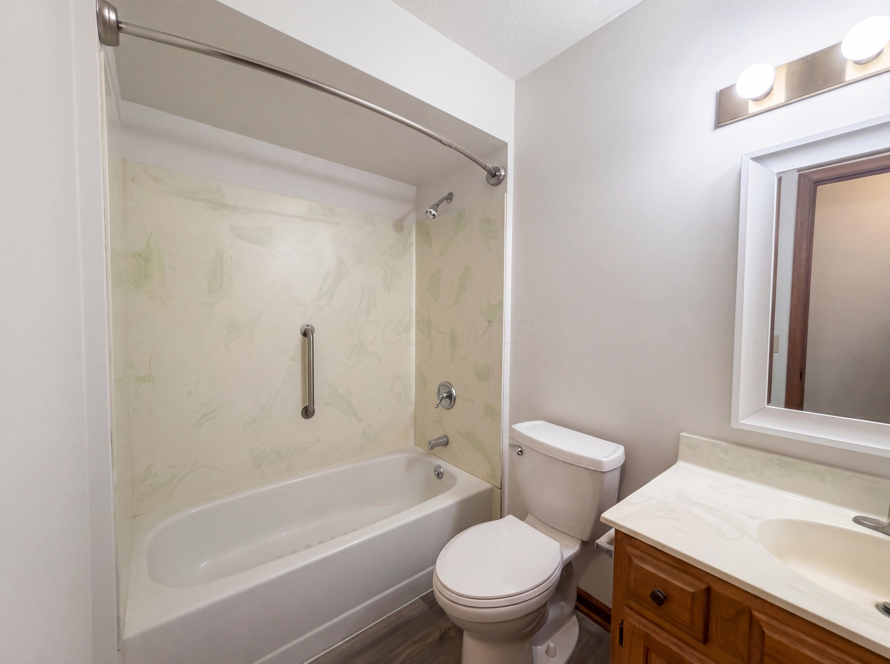 610 Executive Boulevard Property Photo 17