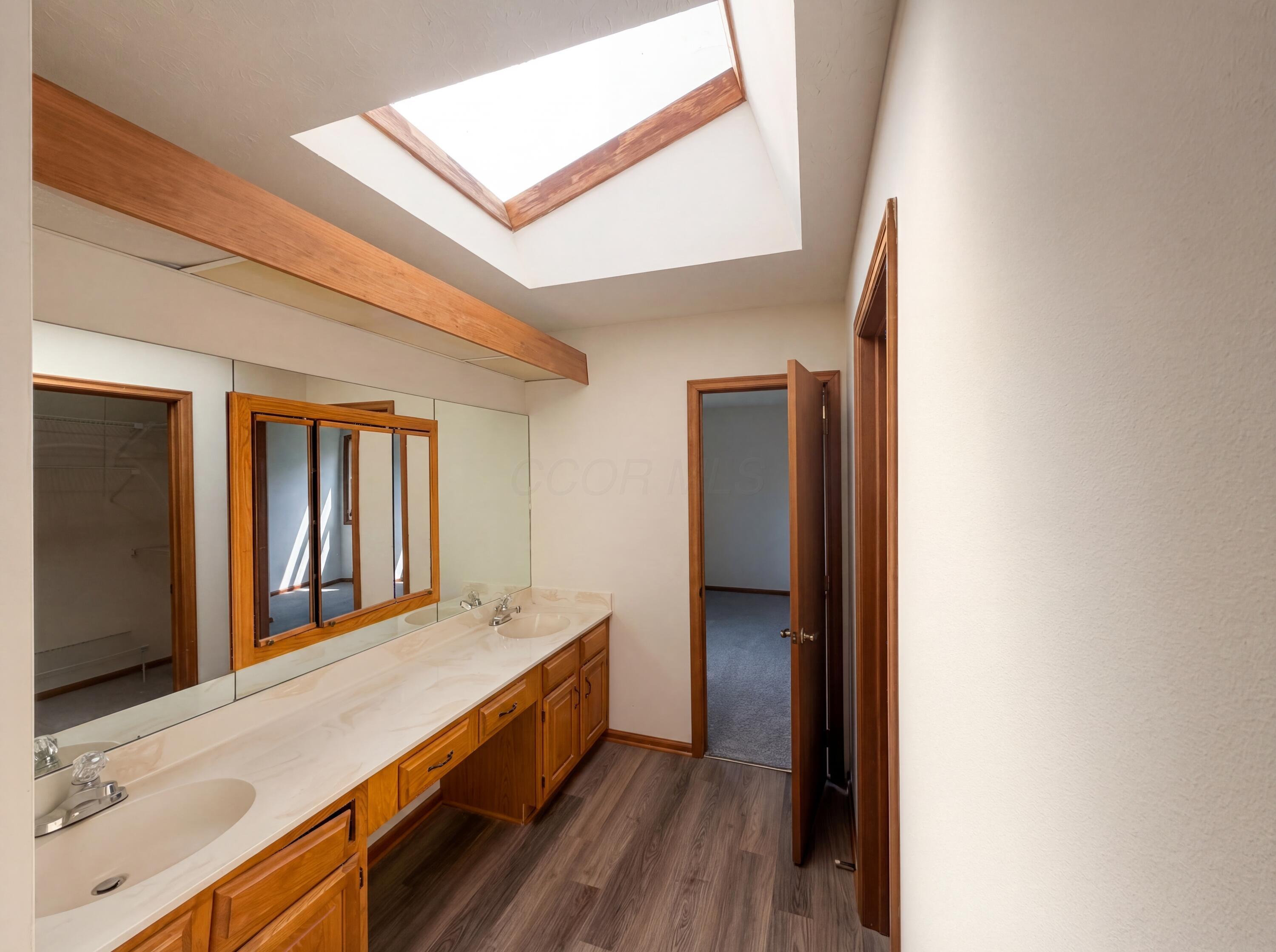 610 Executive Boulevard Property Photo 19