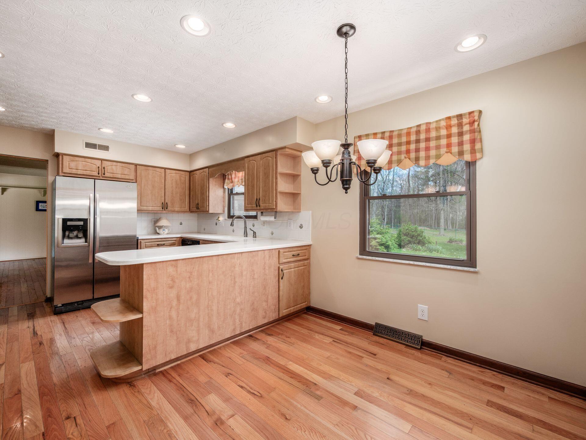 2434 Carriage Road Property Photo 16
