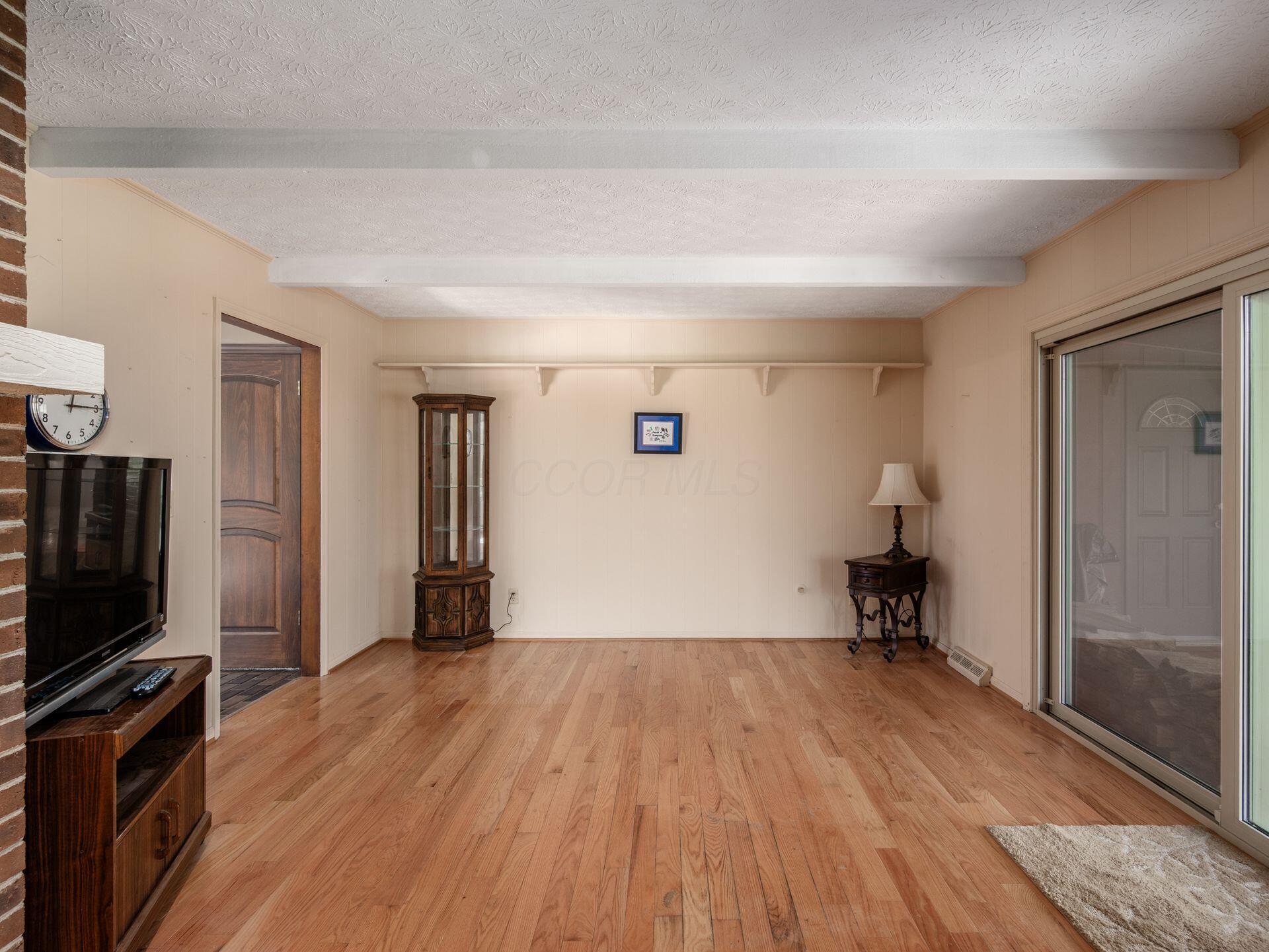 2434 Carriage Road Property Photo 26