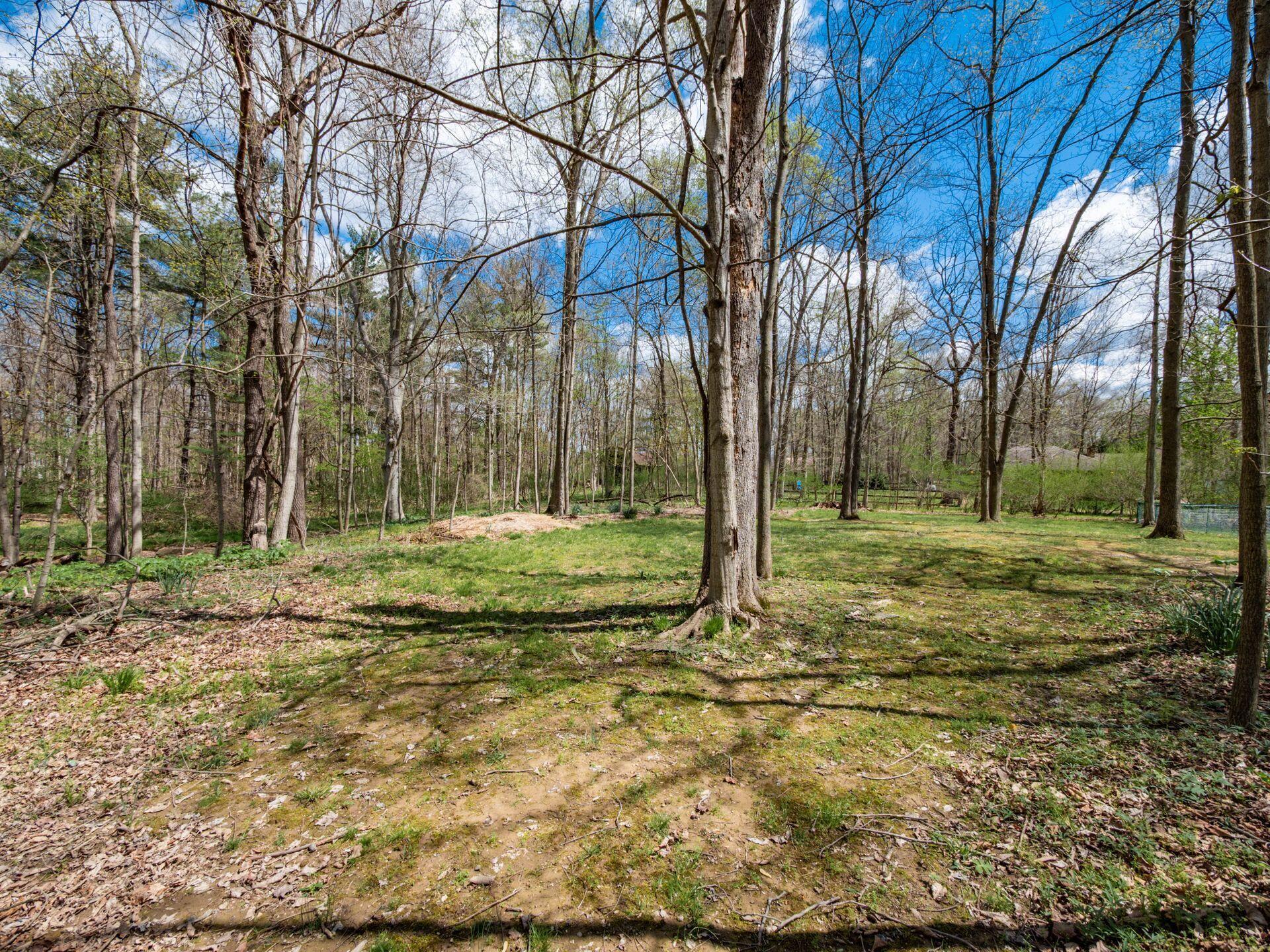 2434 Carriage Road Property Photo 54