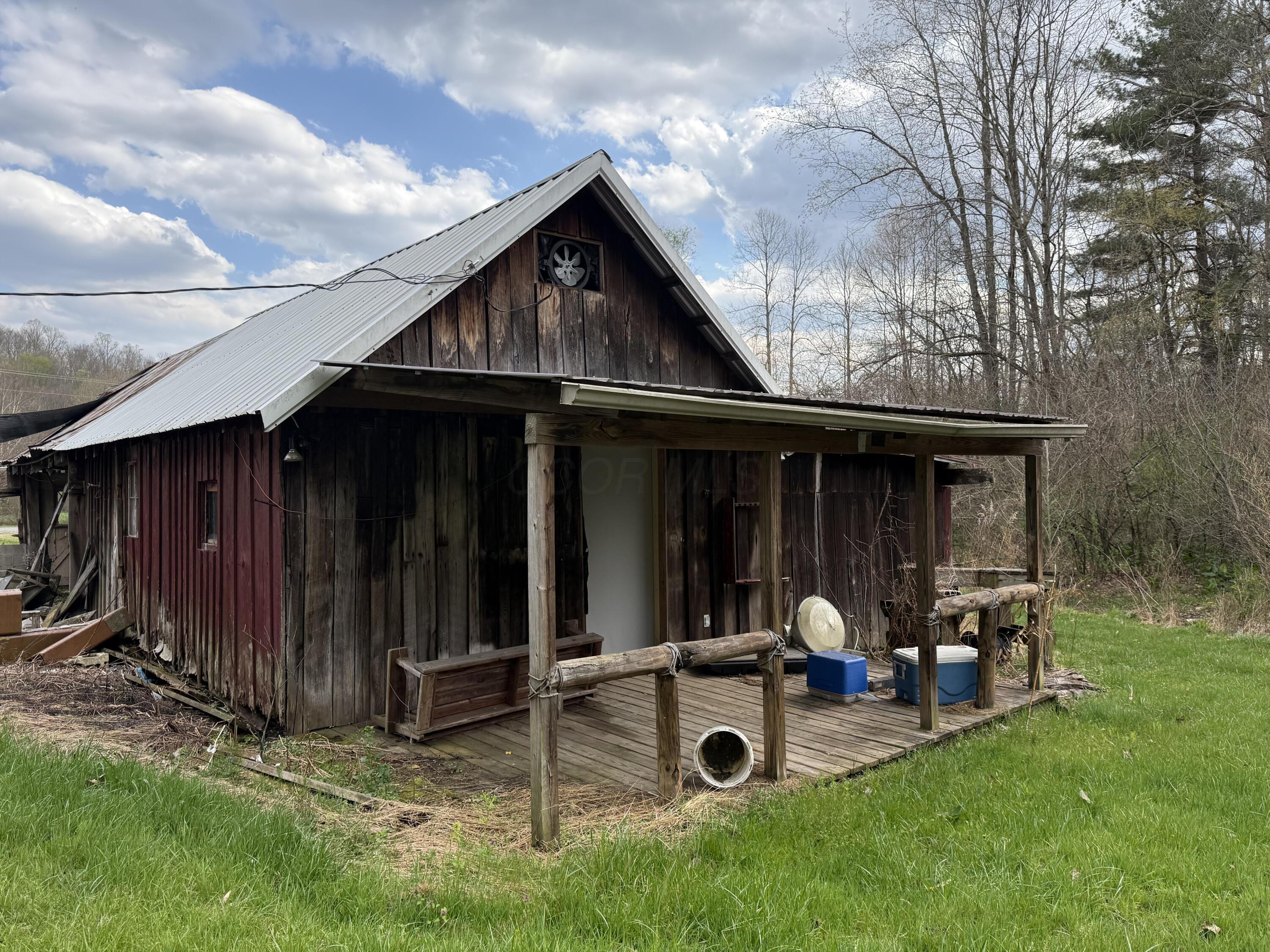 22380 State Route 180 Property Photo 2