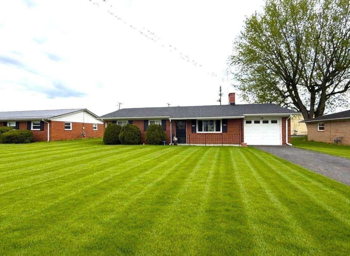 16 Plaza Drive Property Photo 1