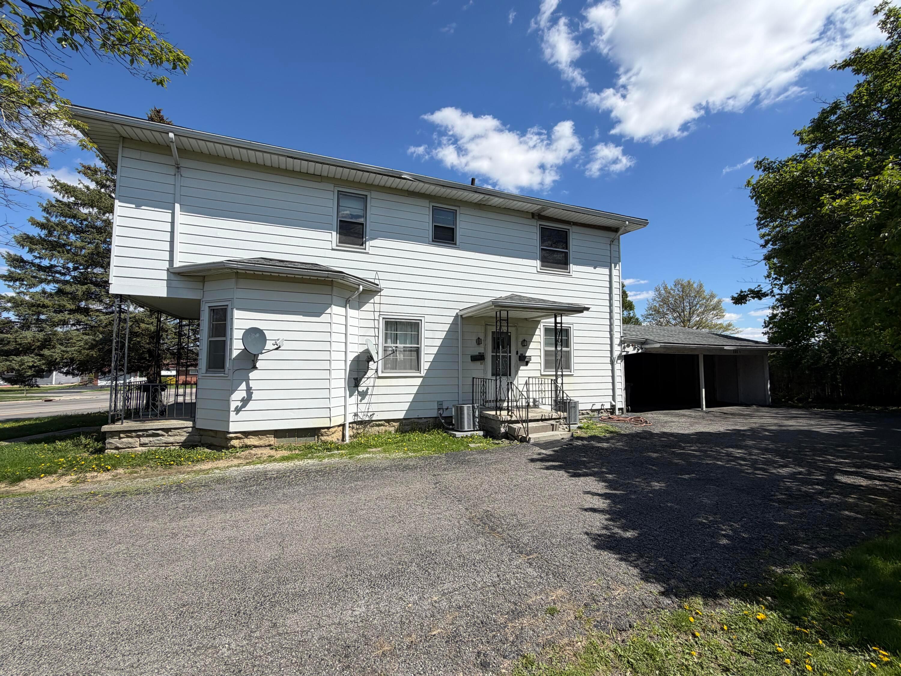 885 Mt Vernon Avenue Property Photo 2
