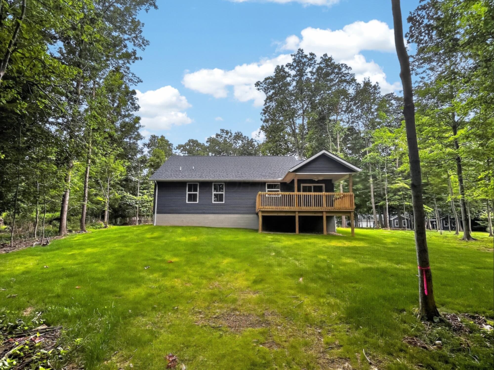532 Floral Valley W Property Photo 33