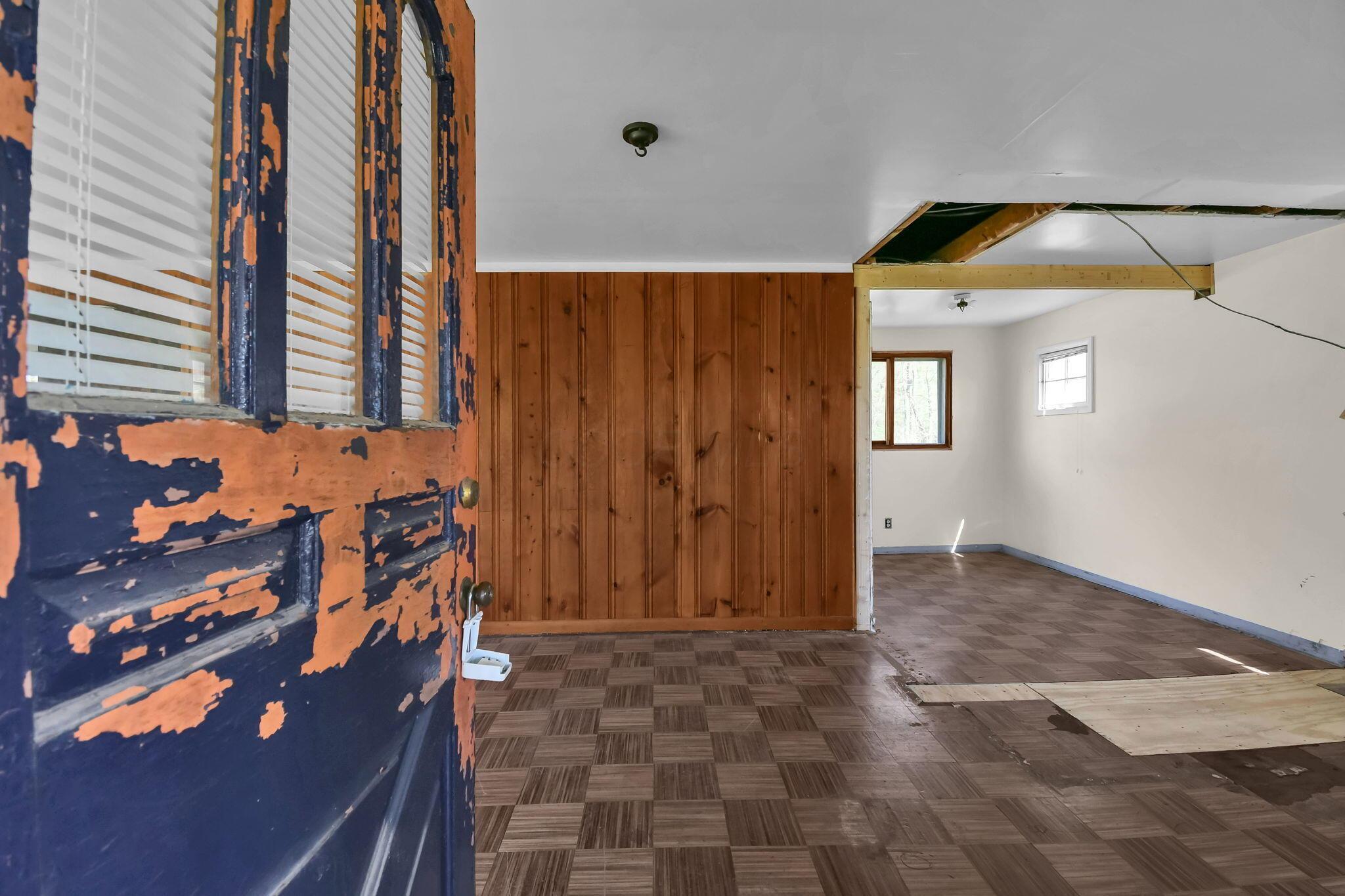 4372 Leisure Lane Property Photo 2
