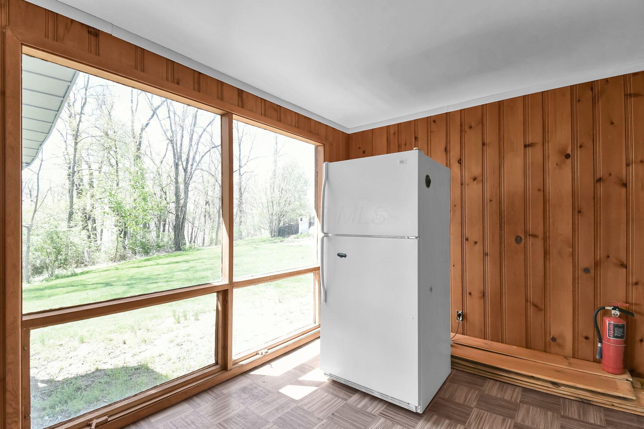 4372 Leisure Lane Property Photo 5