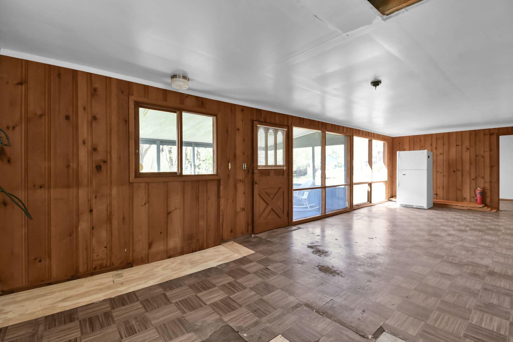 4372 Leisure Lane Property Photo 9