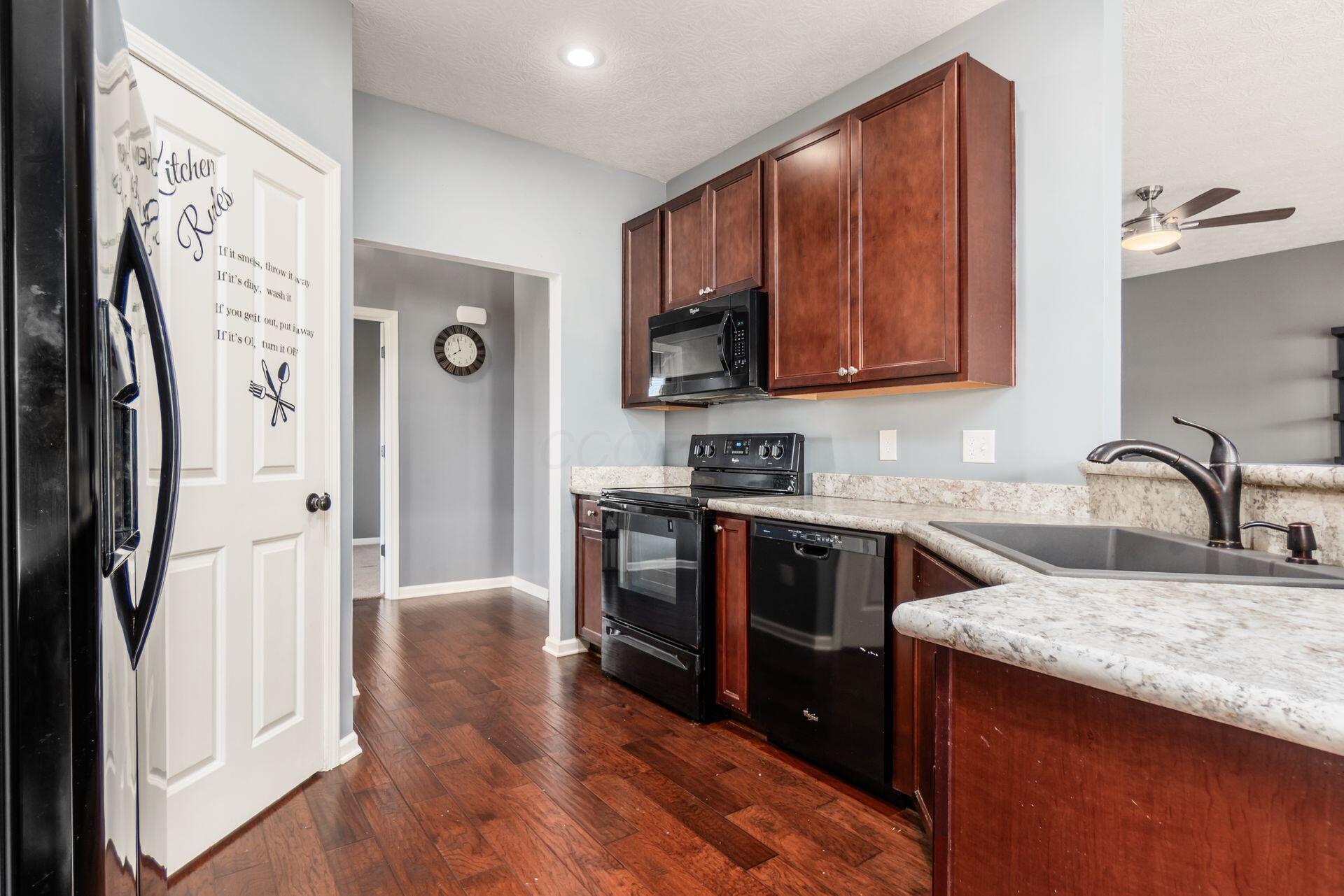 3565 Birkland Circle Property Photo 8