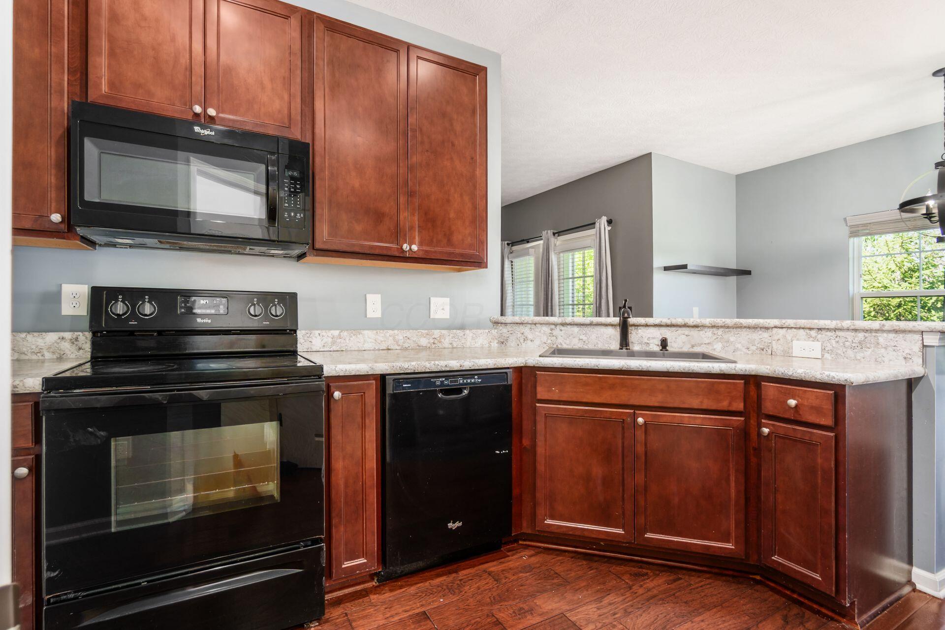 3565 Birkland Circle Property Photo 9