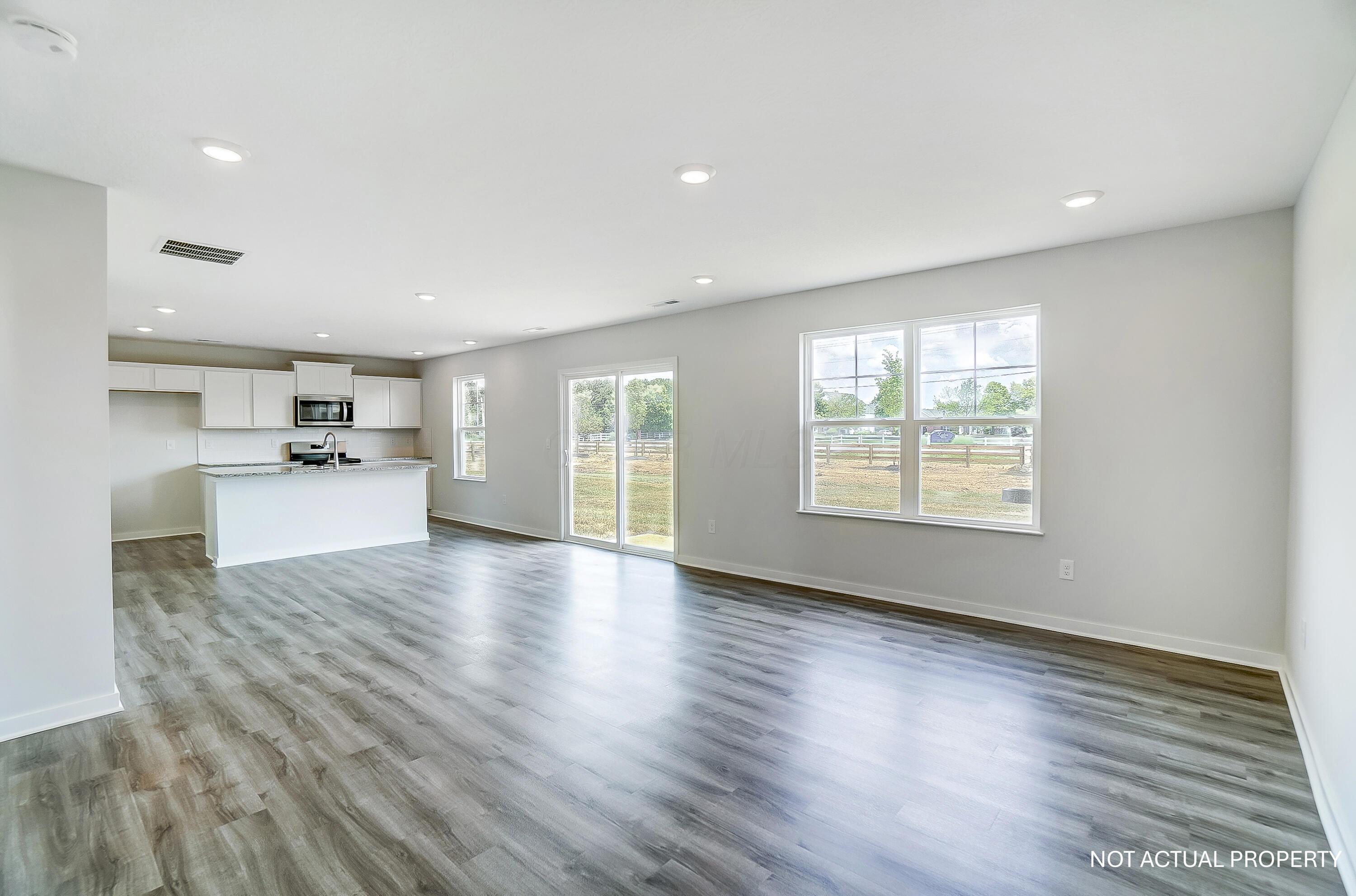 224 Vine Grove Property Photo 6