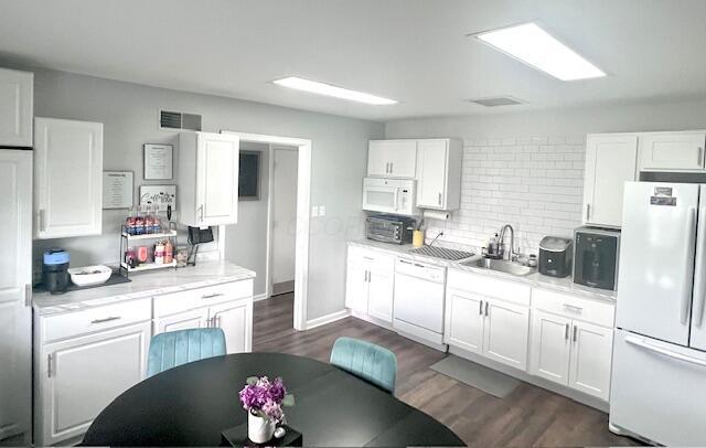 786 Northwest Boulevard Property Photo 10