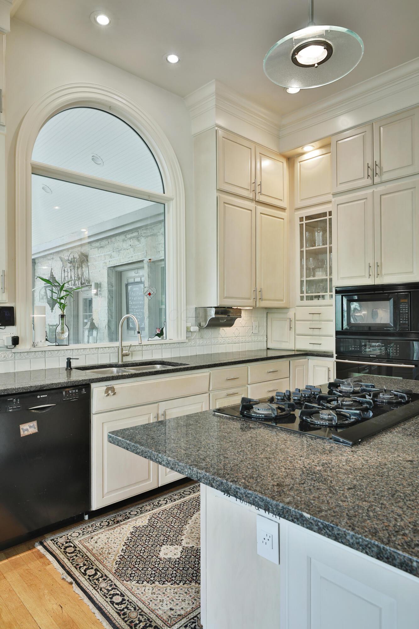 455 Walhalla Road Property Photo 22