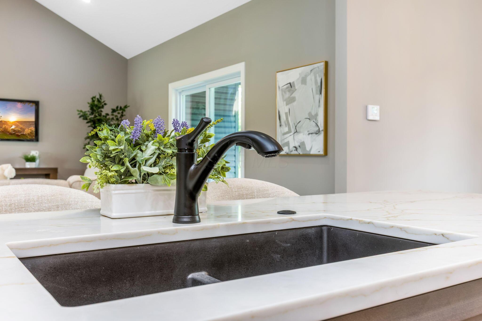 4254 Stone Hill Drive E Property Photo 17