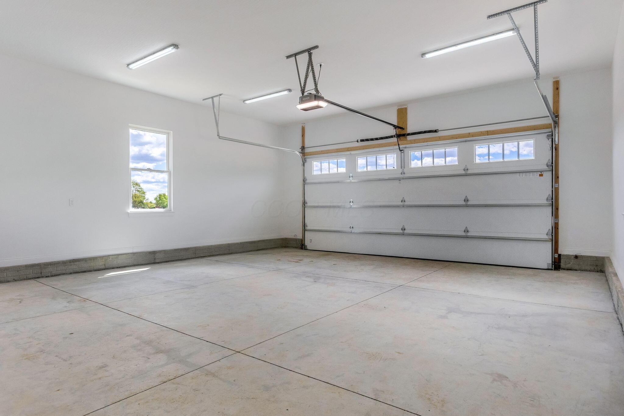 4254 Stone Hill Drive E Property Photo 45