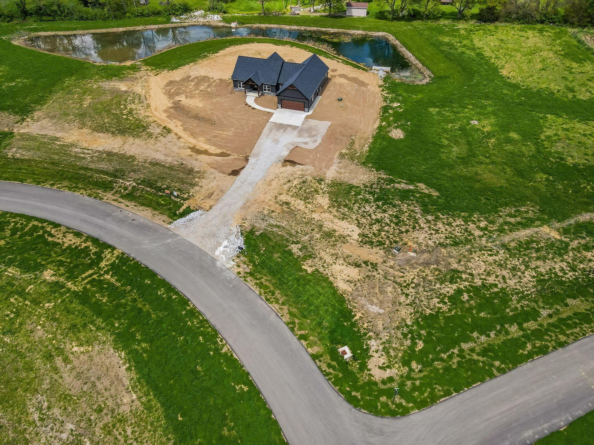 4254 Stone Hill Drive E Property Photo 59