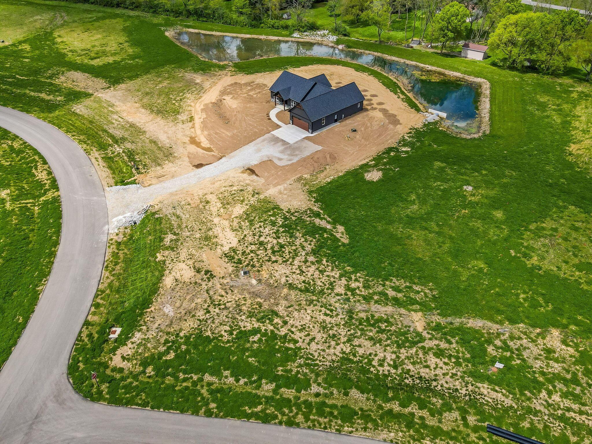 4254 Stone Hill Drive E Property Photo 60