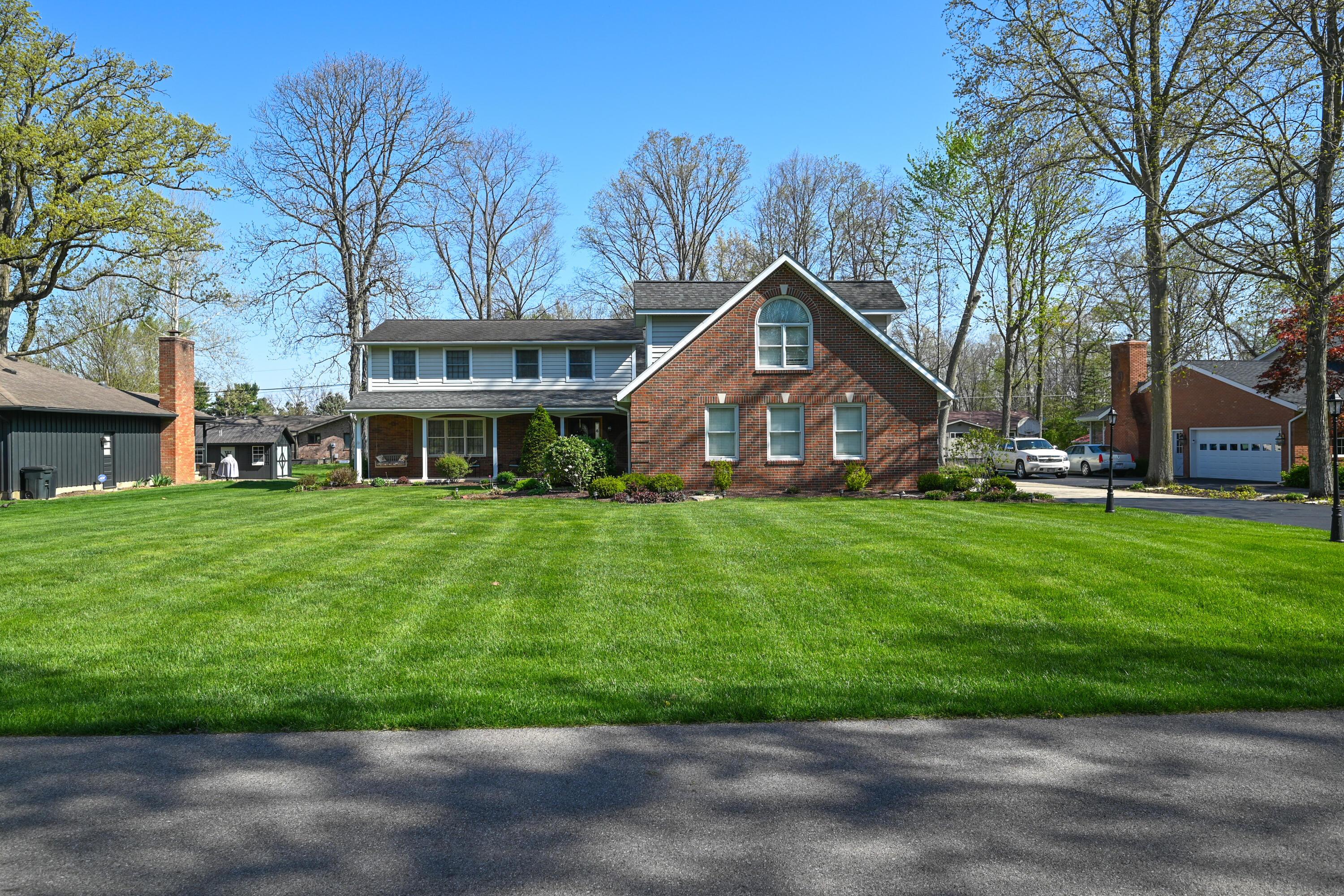 856 Oak Drive Property Photo 1