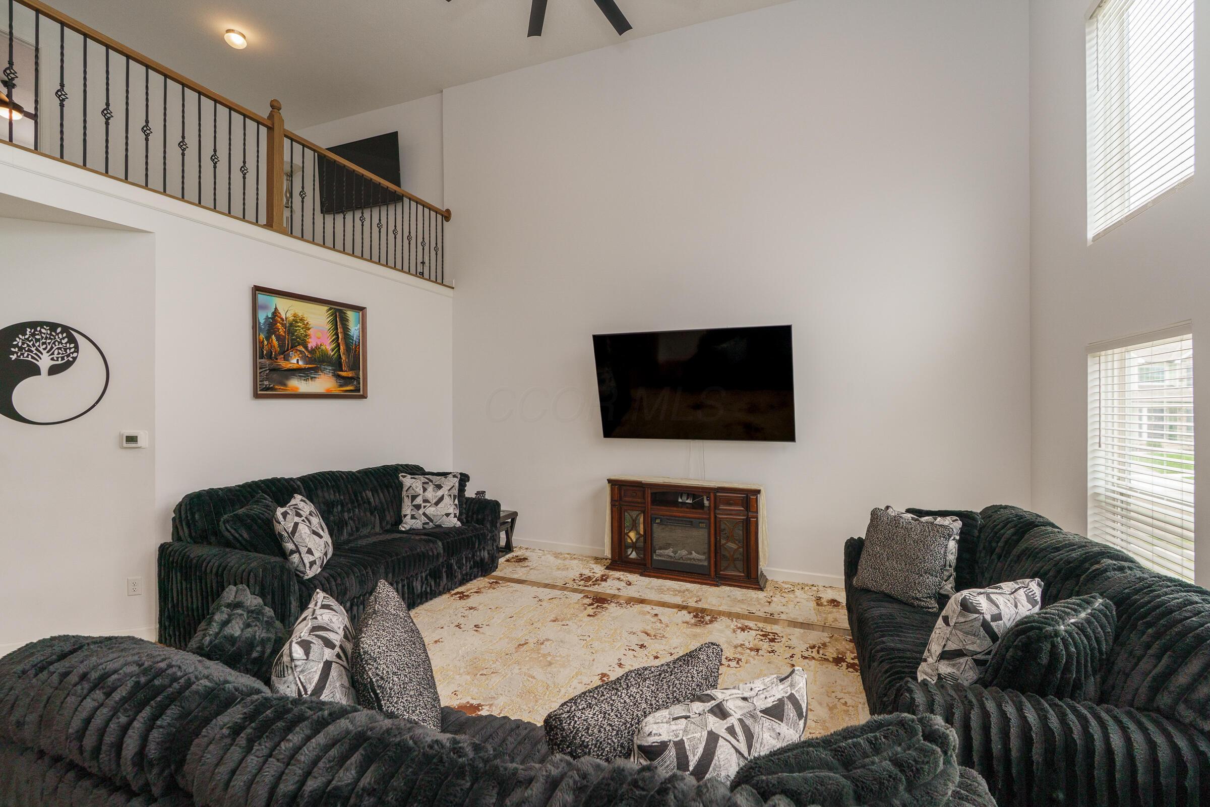 212 Partridge Court Property Photo 8
