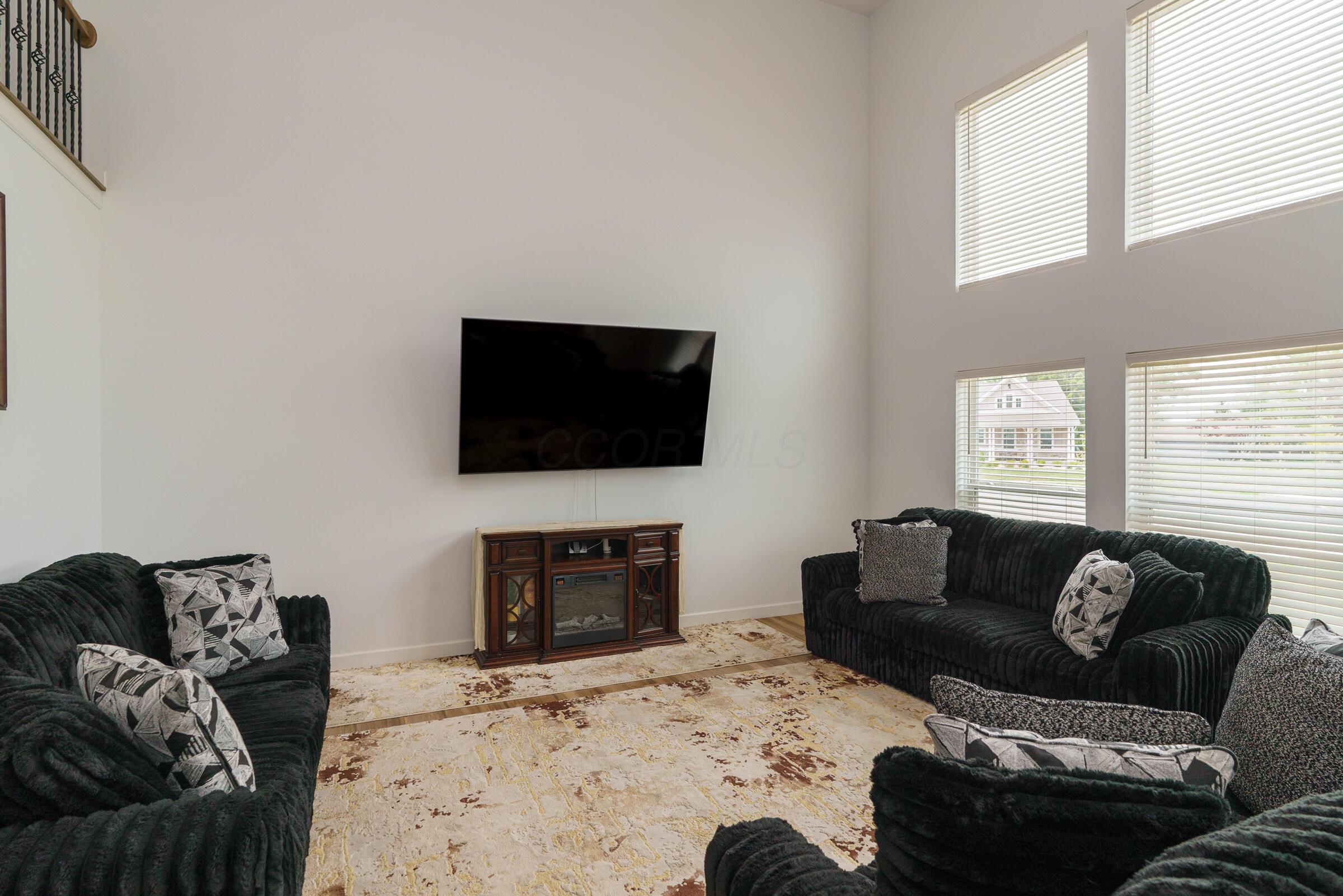 212 Partridge Court Property Photo 9