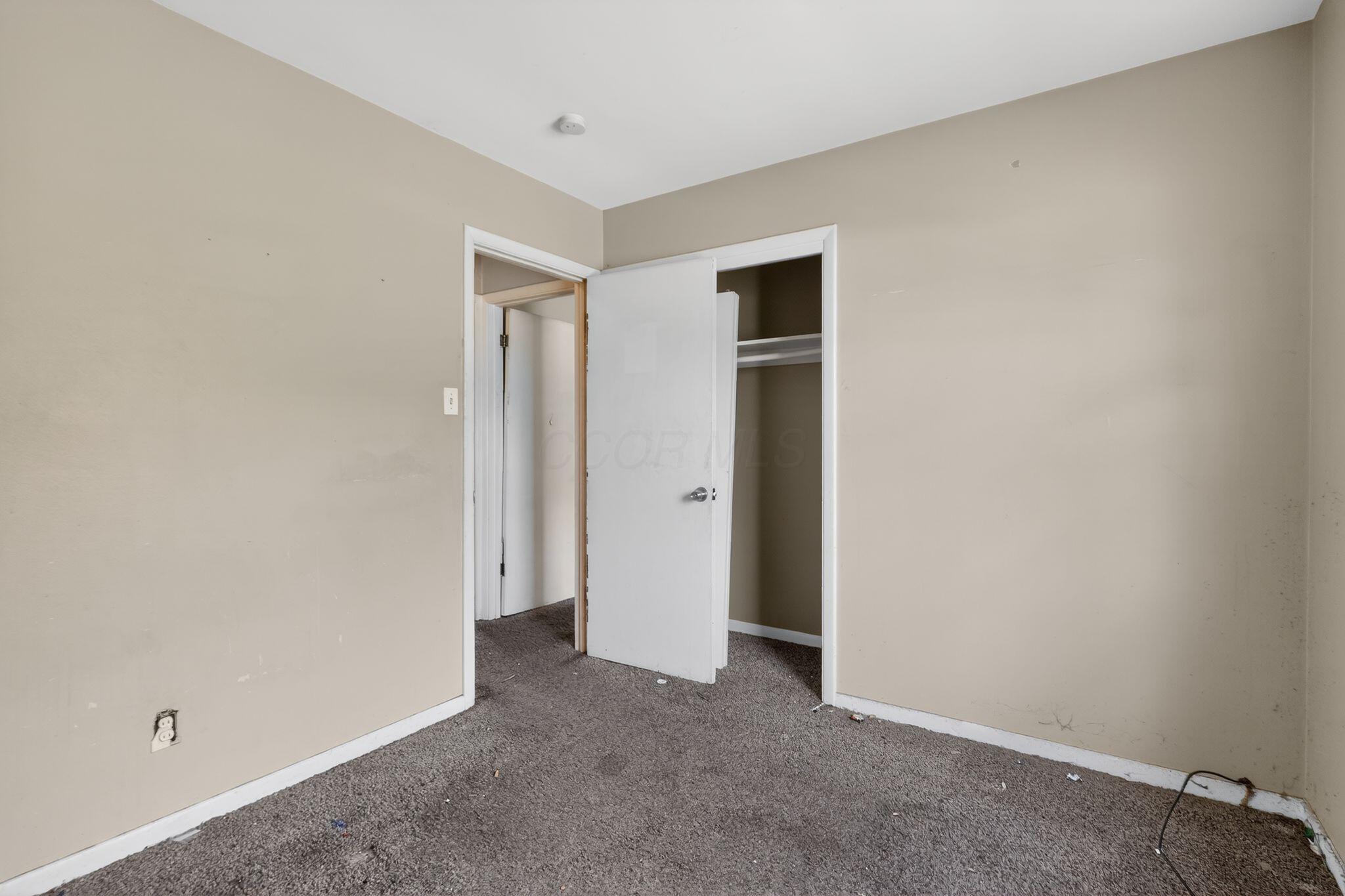 4487 Dundee Avenue Property Photo 25