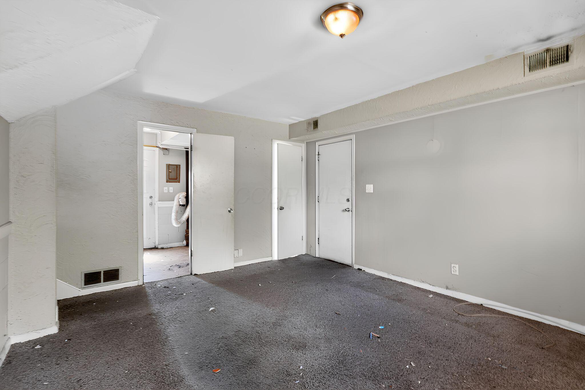 4487 Dundee Avenue Property Photo 26