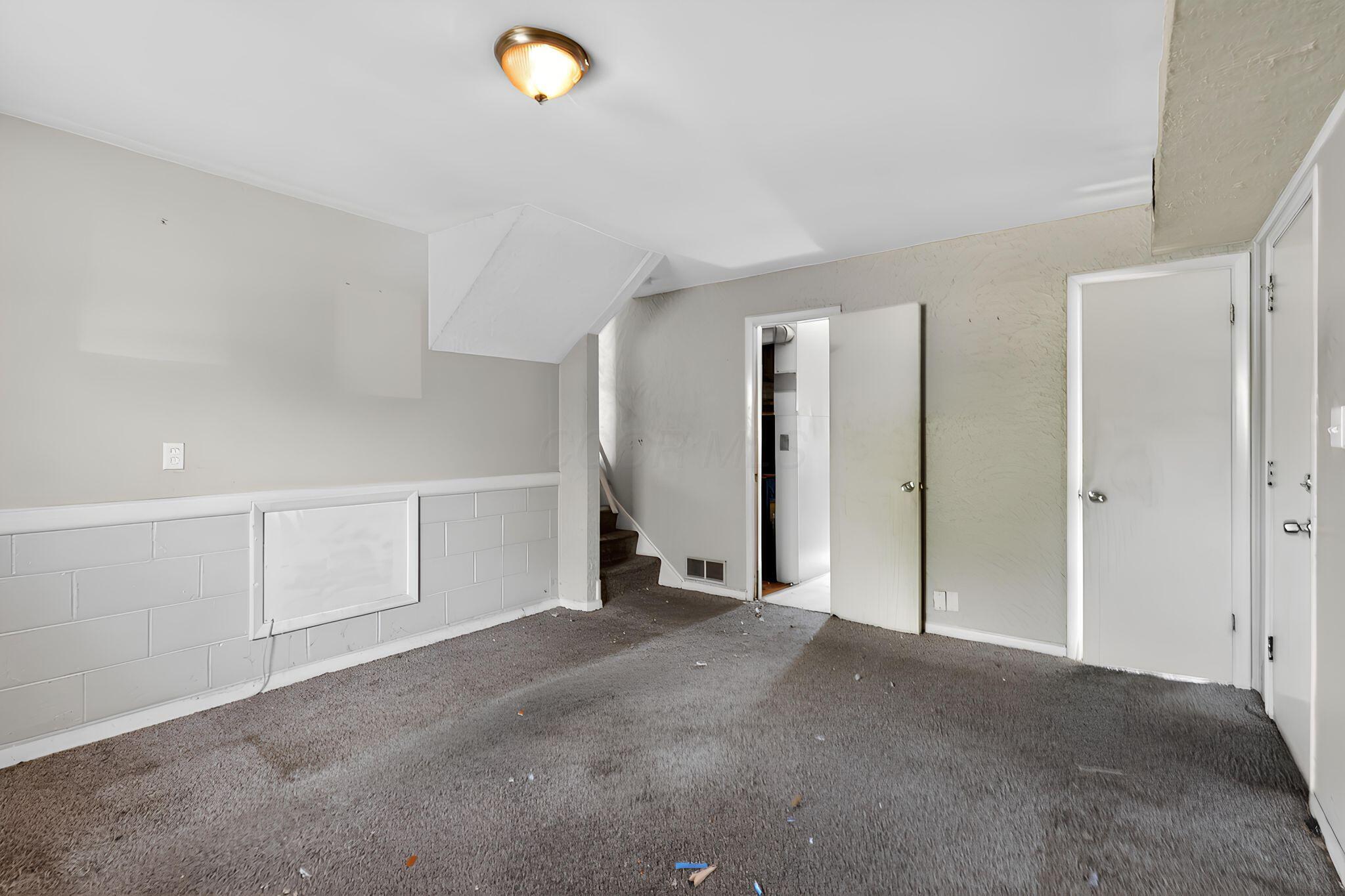 4487 Dundee Avenue Property Photo 31