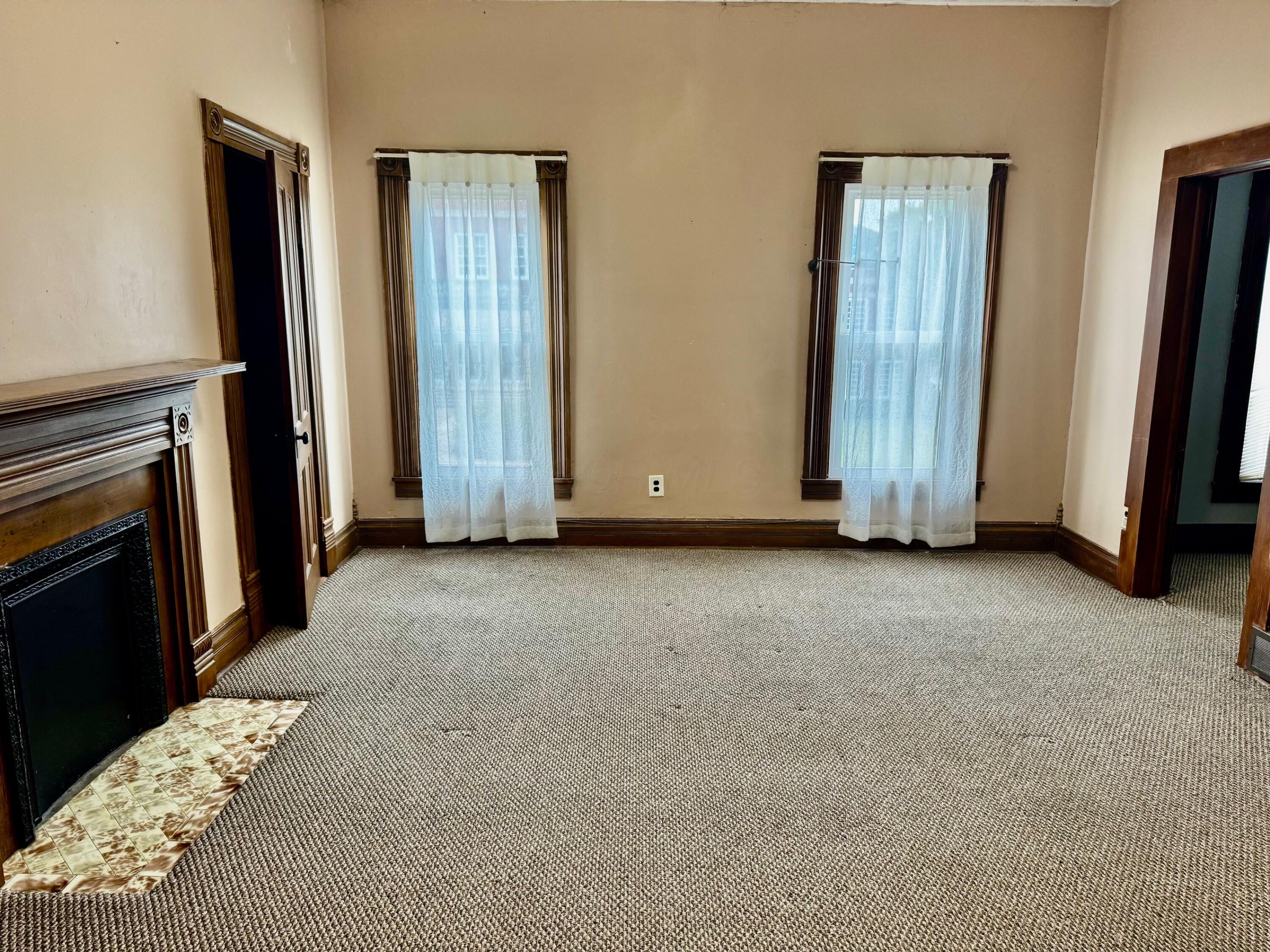 338 E Mulberry Street Property Photo 18