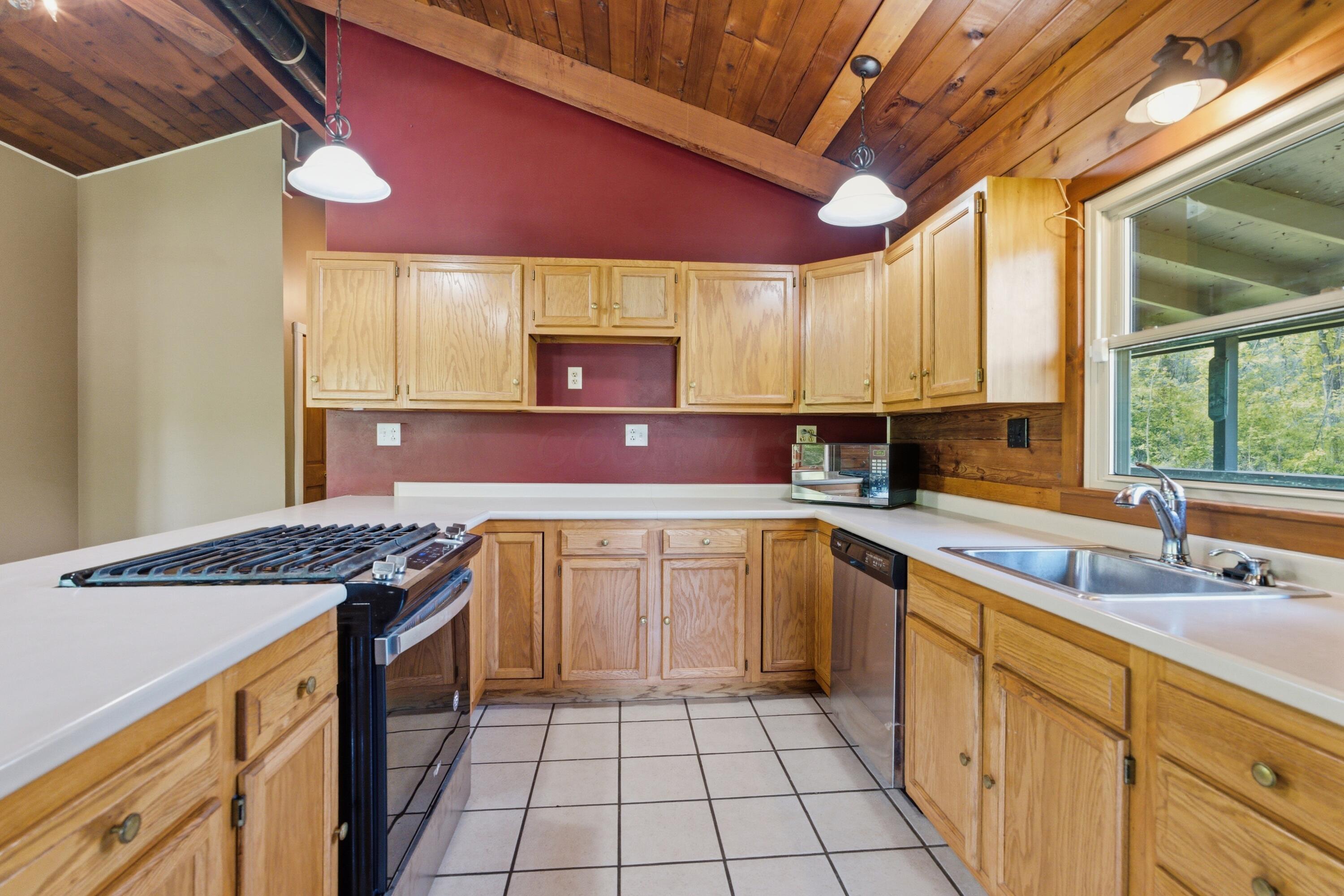 37011 Scout Road Property Photo 13