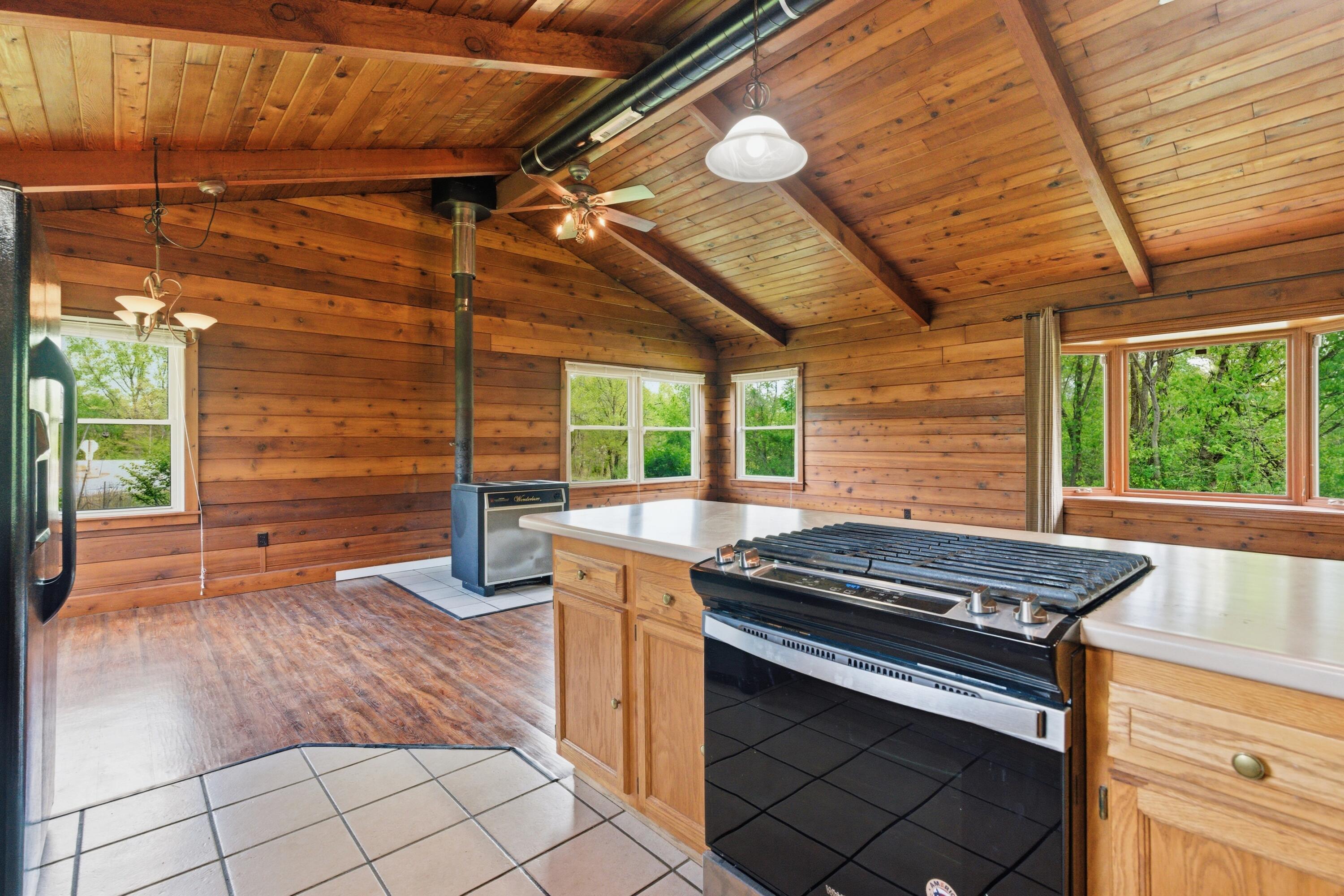 37011 Scout Road Property Photo 16