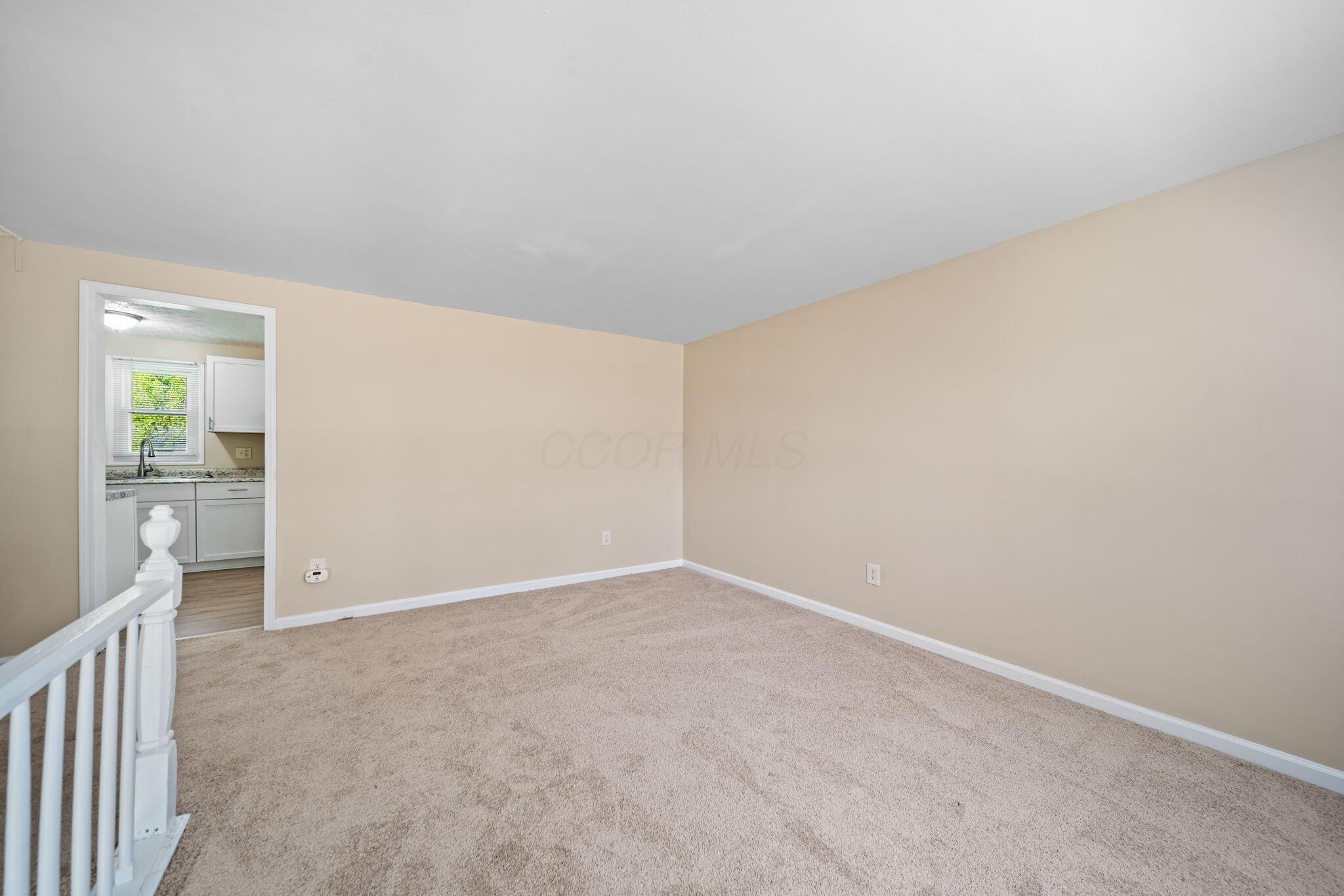 5220 Refugee Road Property Photo 11