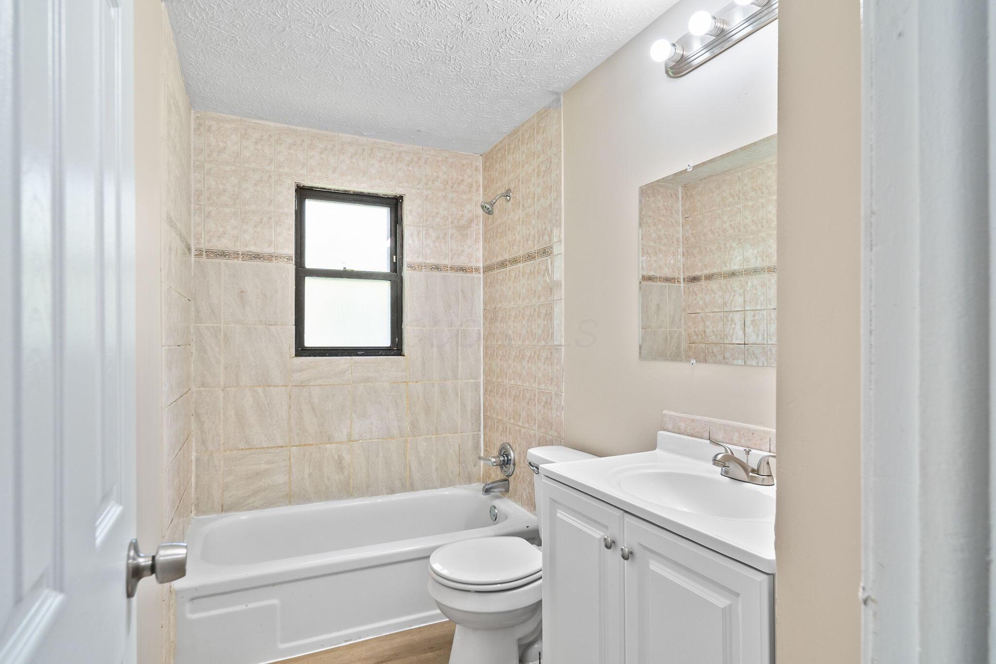 5220 Refugee Road Property Photo 29