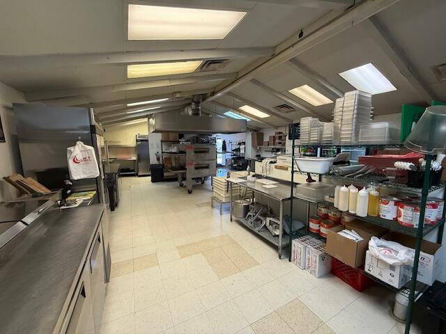 226013685 Property Photo 8