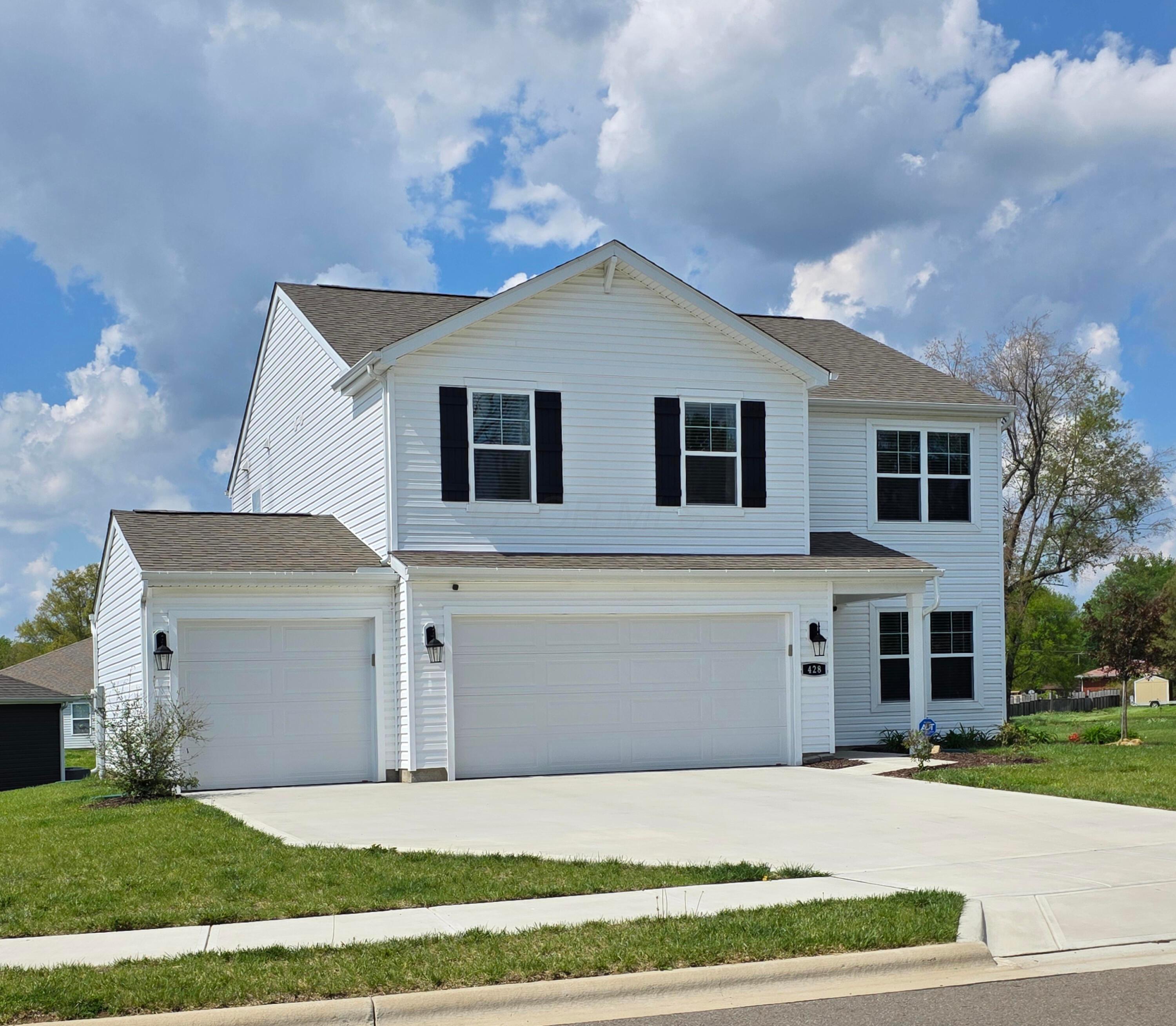 428 Saint James Gate Property Photo 1