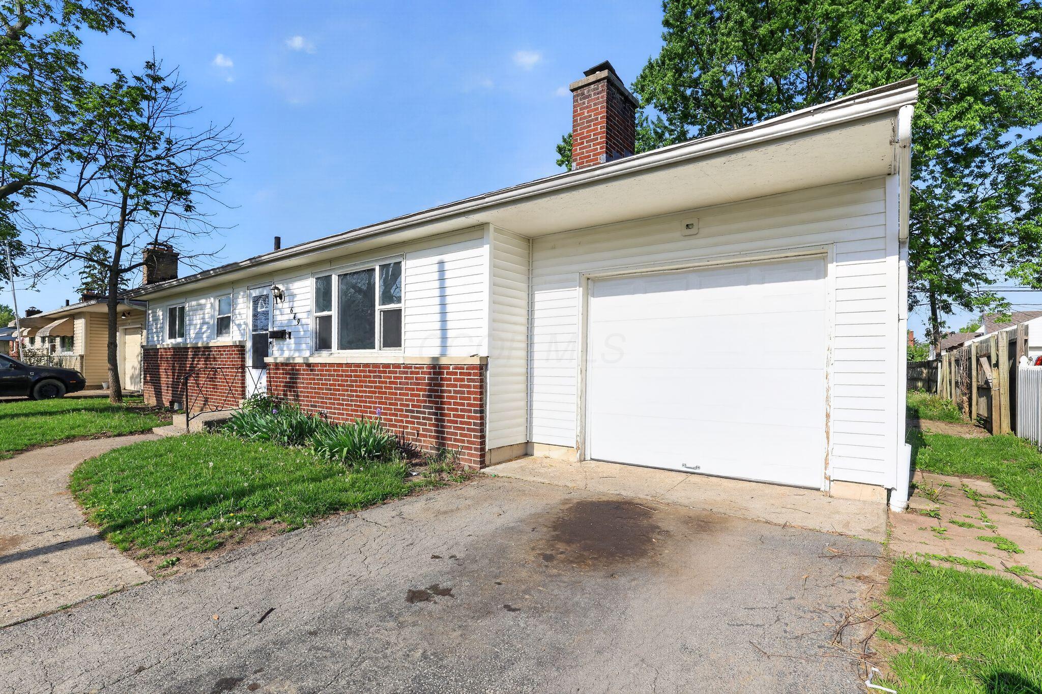 649 Joyful Street Property Photo 1