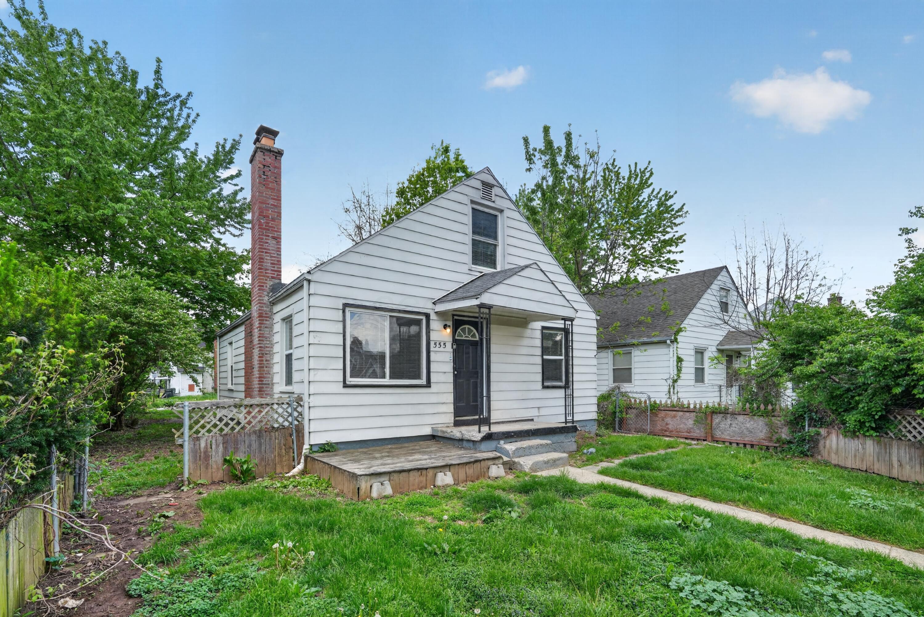 555 Clark Avenue Property Photo 1