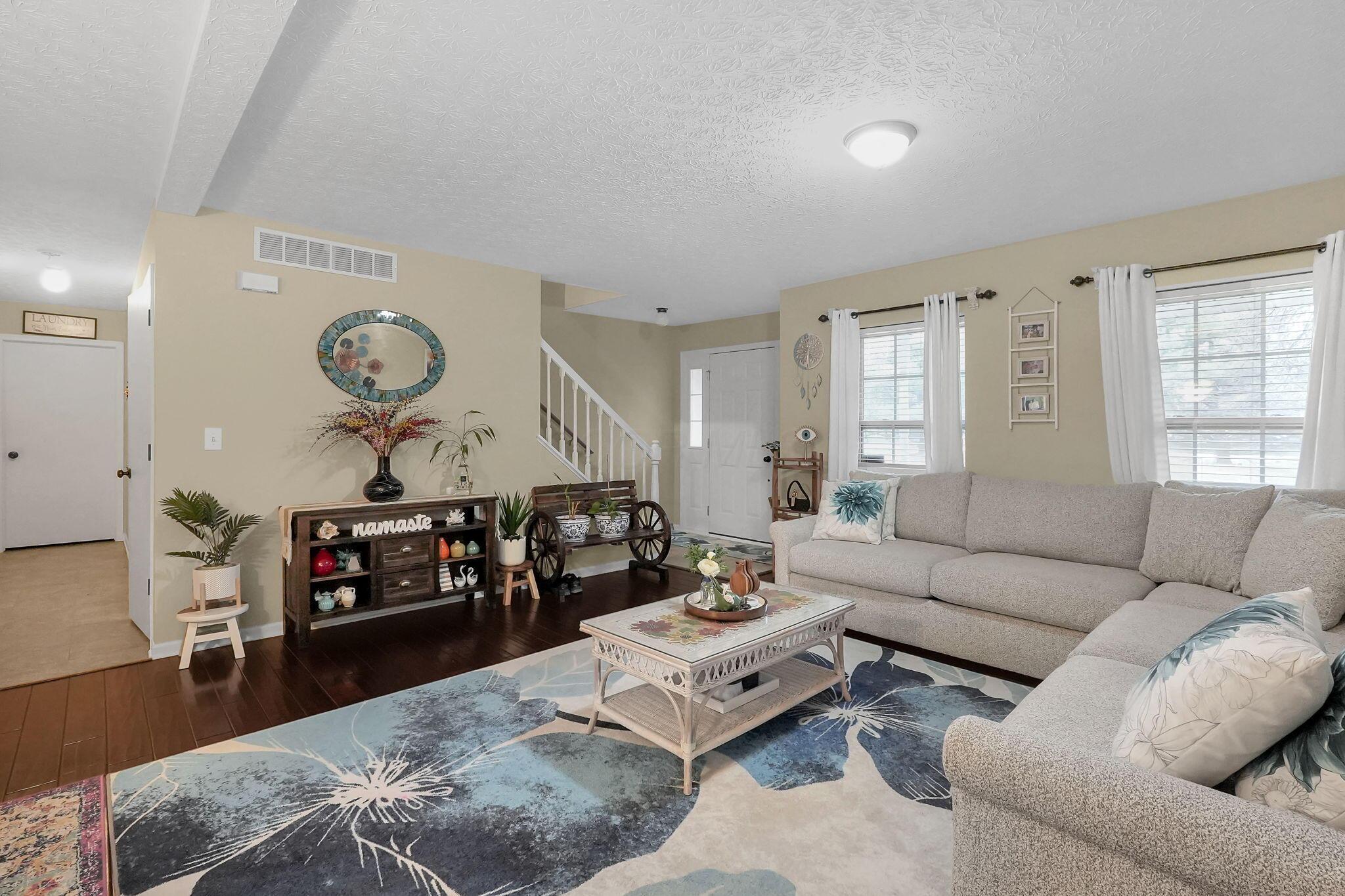 8300 Kennedy Road Property Photo 10