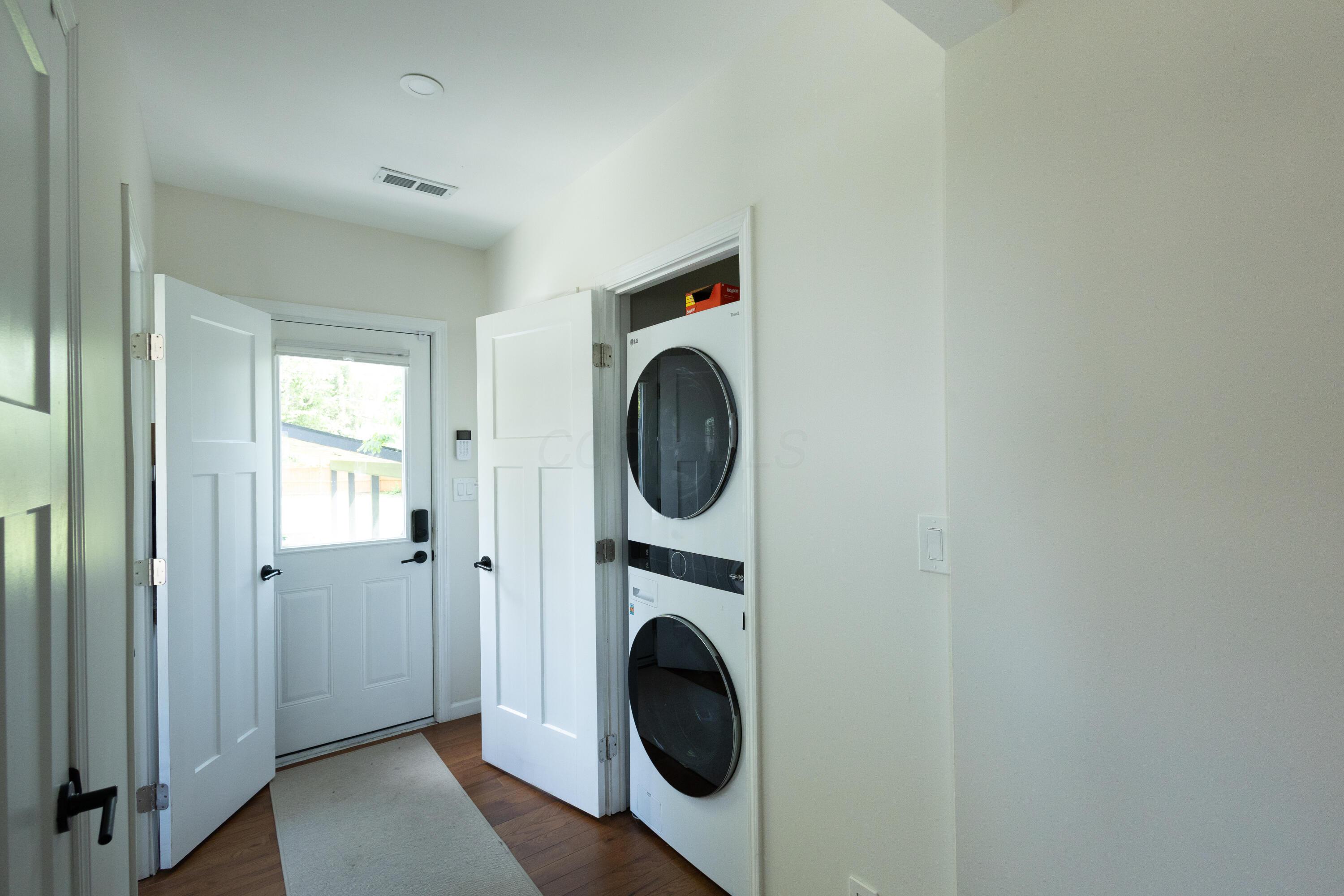 1136 Lockbourne Road Property Photo 17