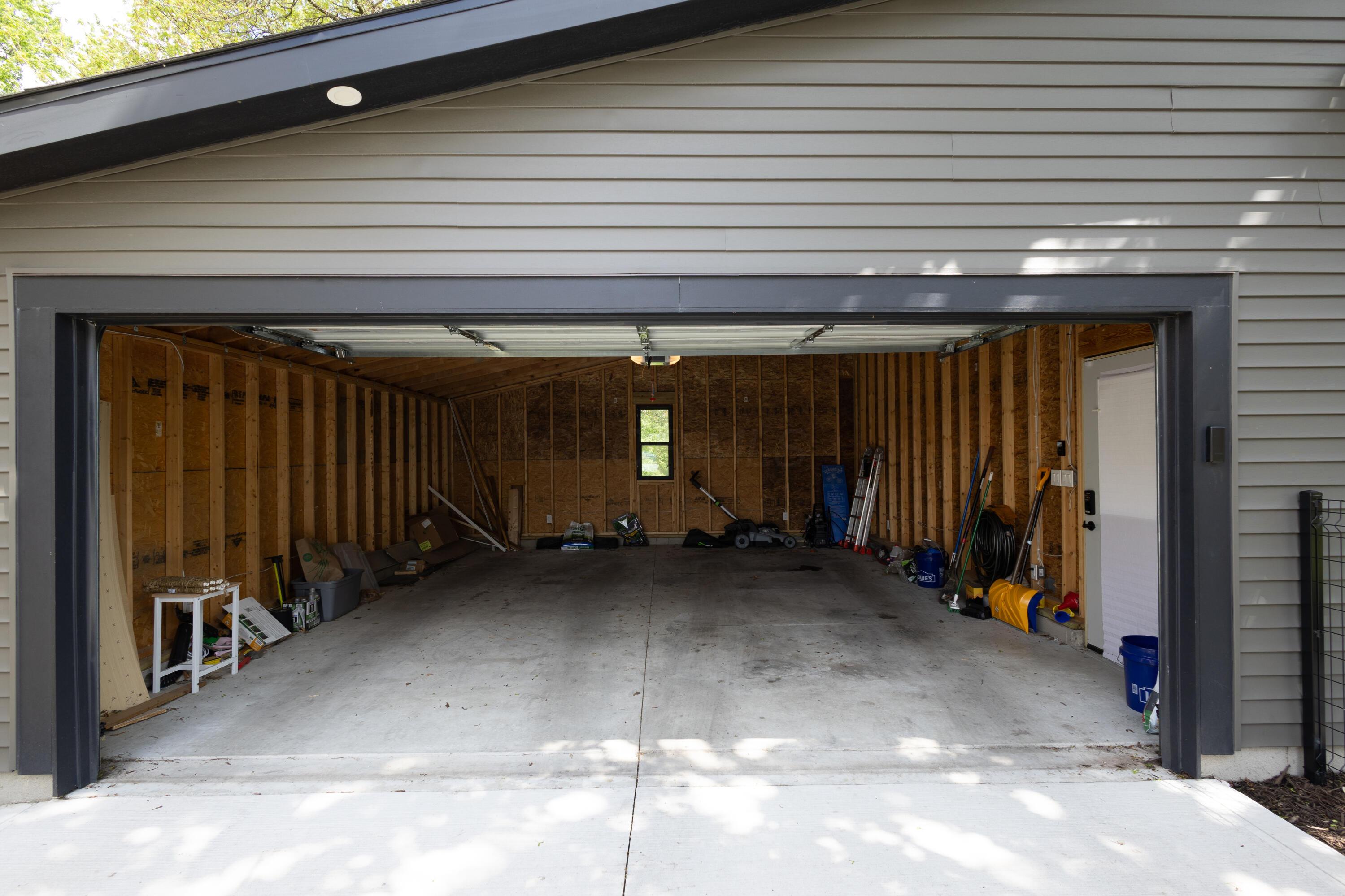 1136 Lockbourne Road Property Photo 34