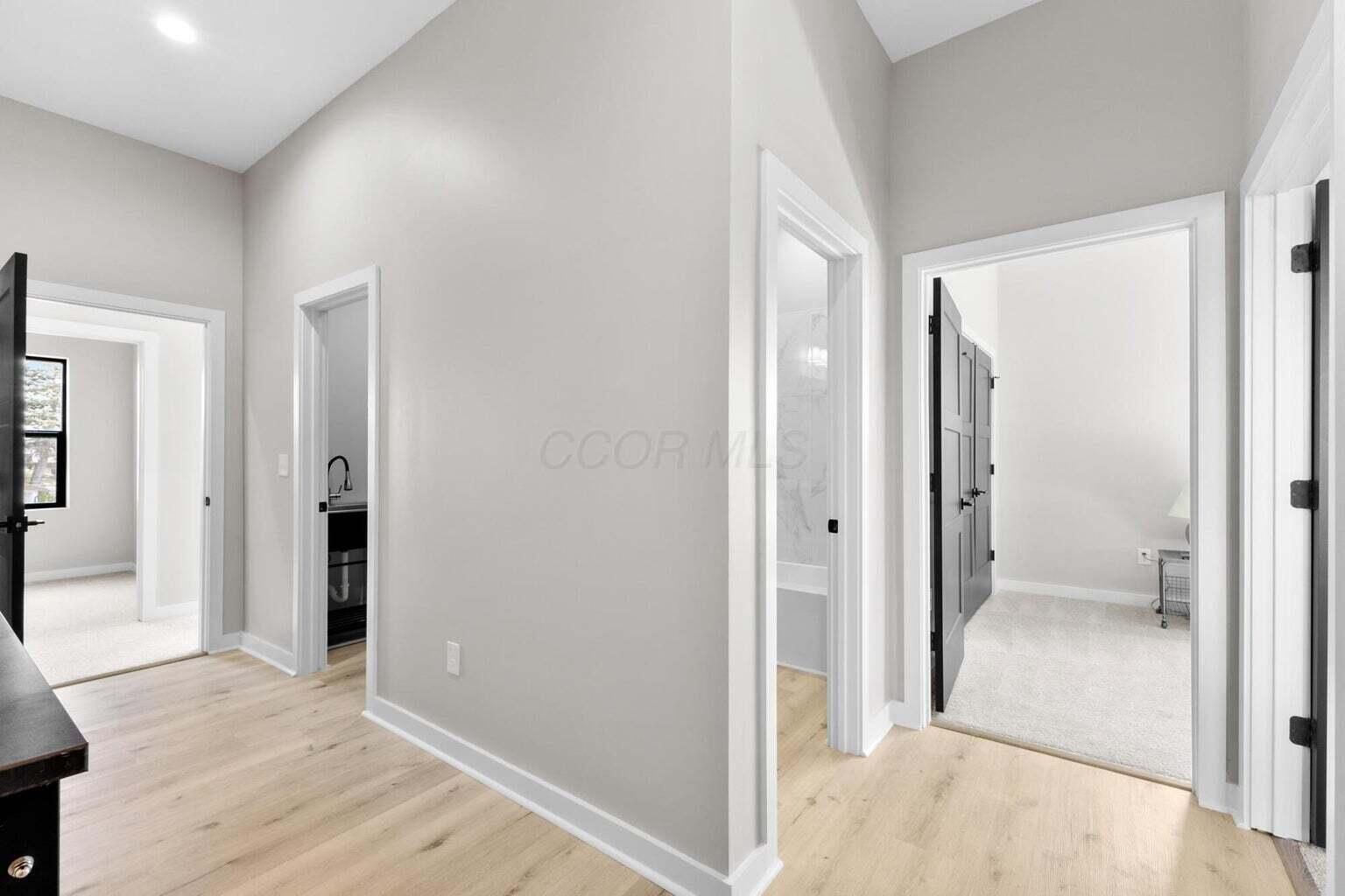 981 Gilbert Street Property Photo 26