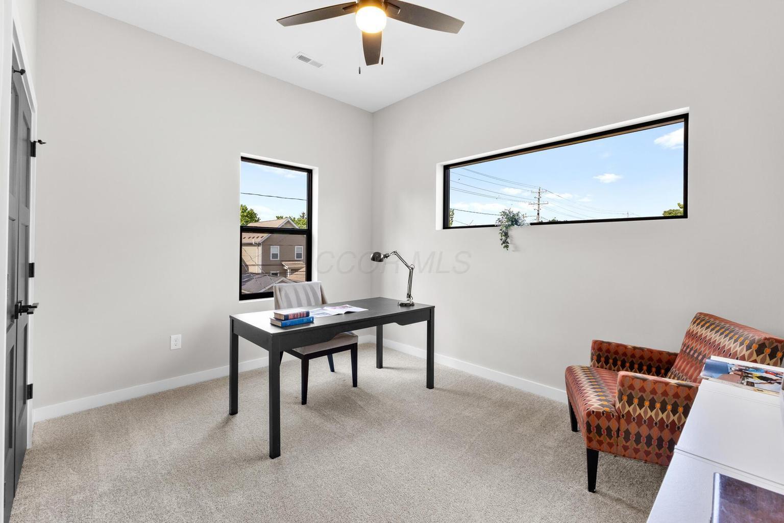981 Gilbert Street Property Photo 40