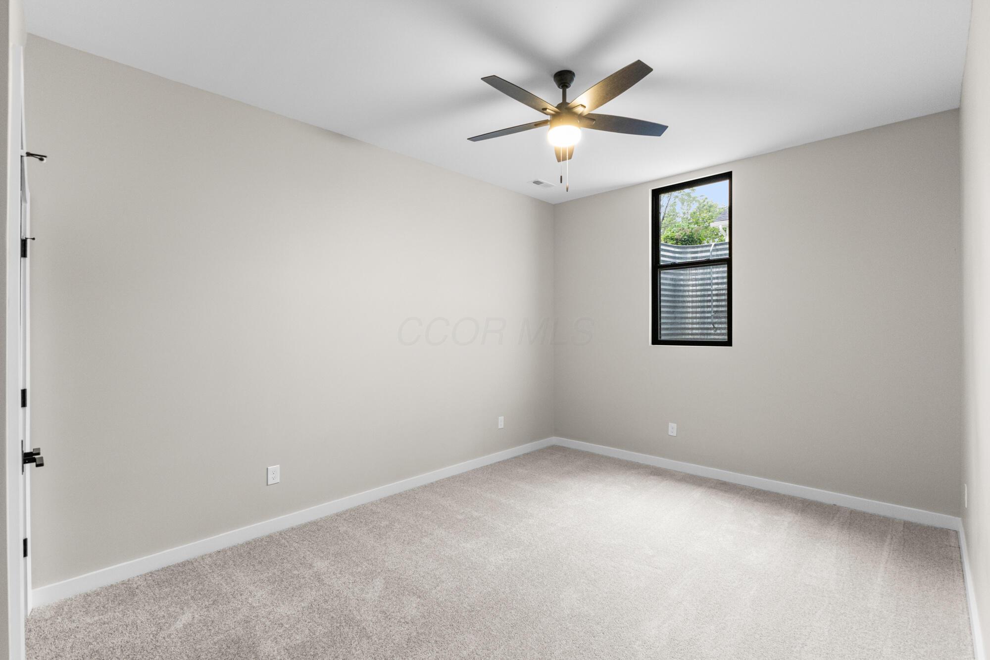 981 Gilbert Street Property Photo 52